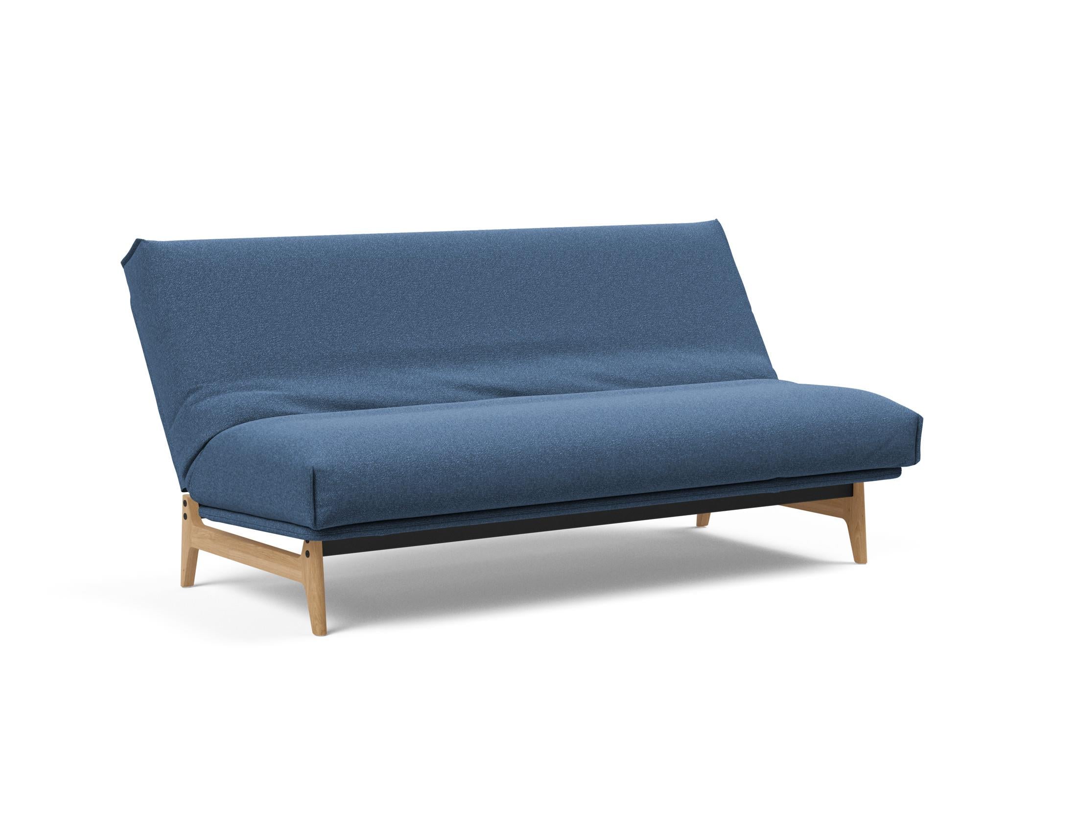 Erleben Sie das Aslak 140 Bettsofa mit Nordic Cover und Soft Spring Bezug – stilvolles Design trifft auf höchsten Schlafkomfort für Ihr Zuhause.