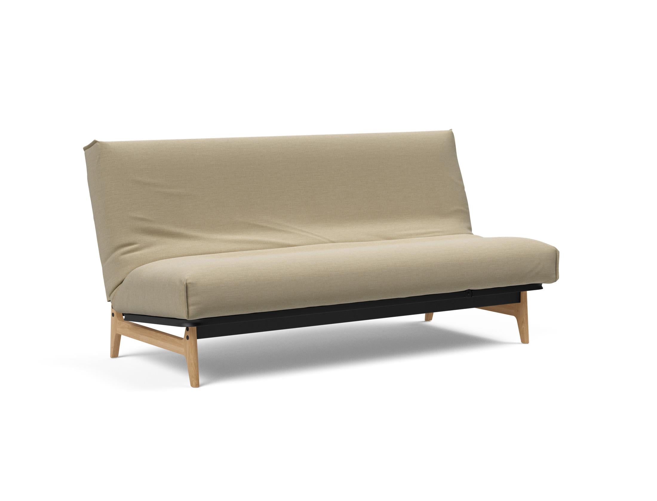Erleben Sie das Aslak 140 Bettsofa mit Nordic Cover und Soft Spring Bezug – stilvolles Design trifft auf höchsten Schlafkomfort für Ihr Zuhause.