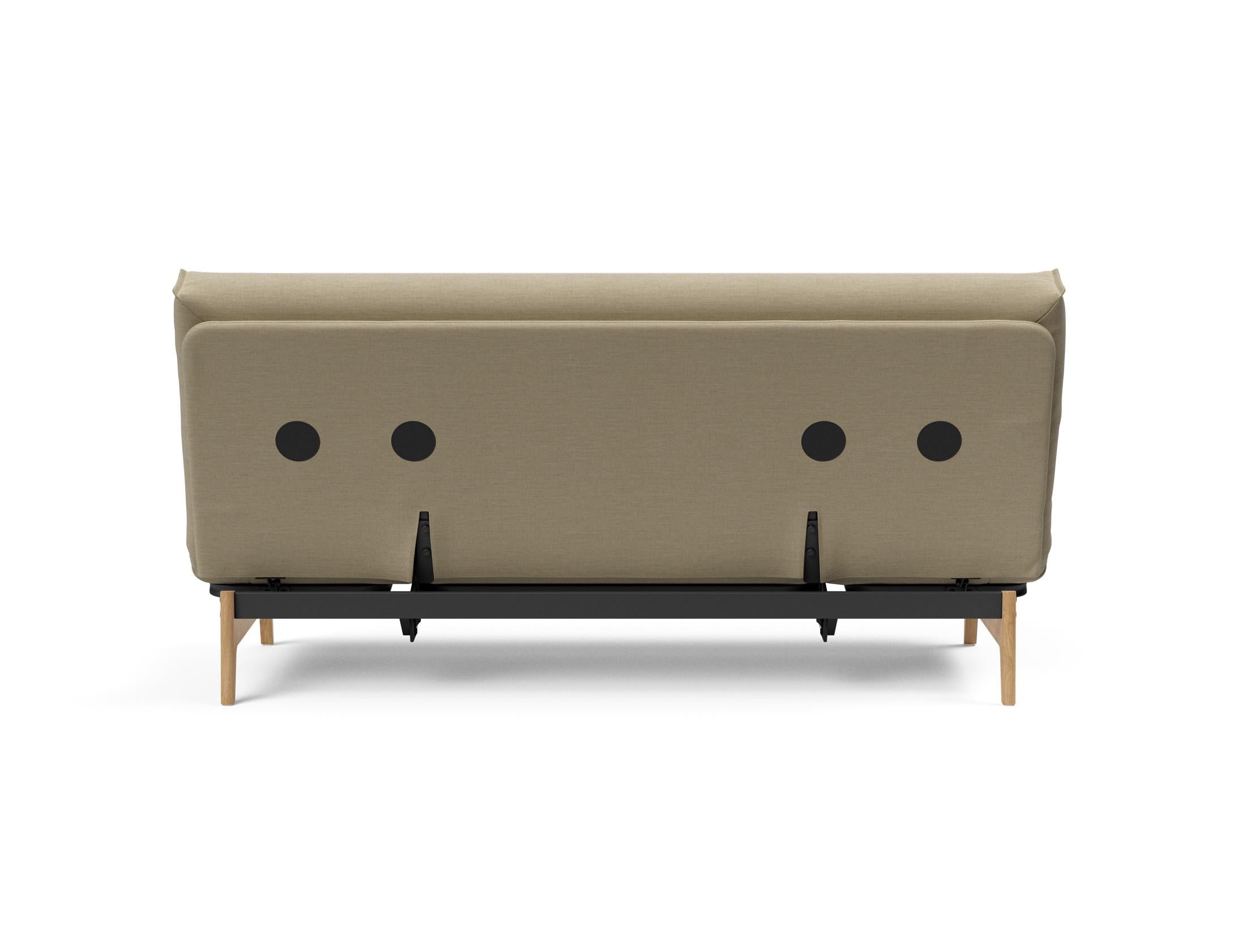 Erleben Sie das Aslak 140 Bettsofa mit Nordic Cover und Soft Spring Bezug – stilvolles Design trifft auf höchsten Schlafkomfort für Ihr Zuhause.