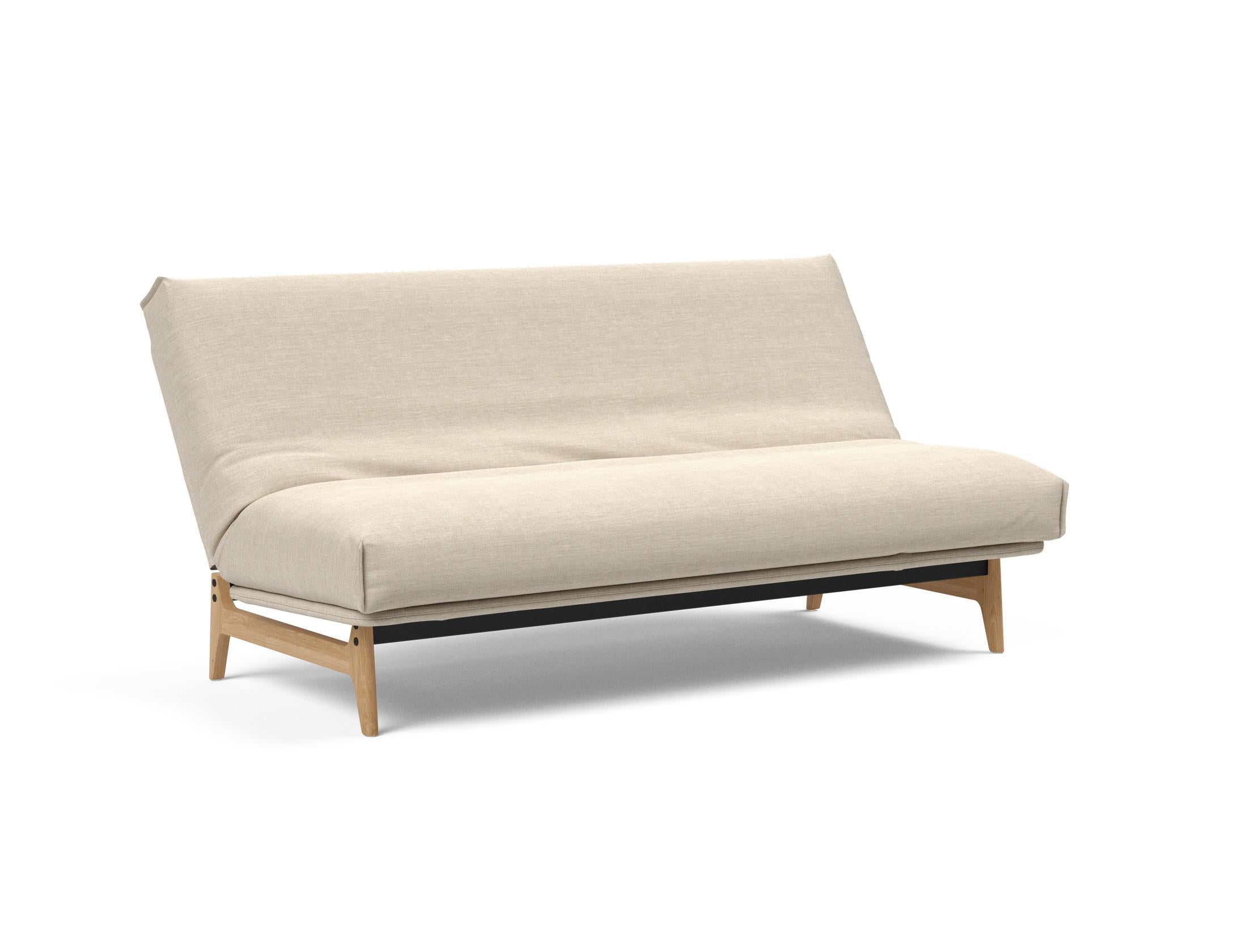 Entdecken Sie das Aslak 140 Bettsofa von Innovation Living – stilvolles skandinavisches Design trifft auf vielseitige Funktionalität und hohen Schlafkomfort.