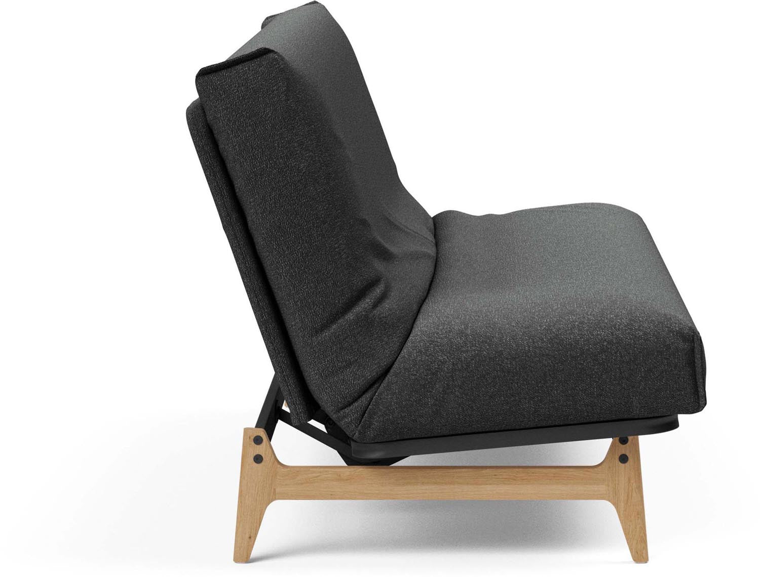 Erleben Sie das Aslak 140 Bettsofa von Innovation Living – modernes skandinavisches Design, flexibel einsetzbar und mit robustem Nordic Cover aus Latex.