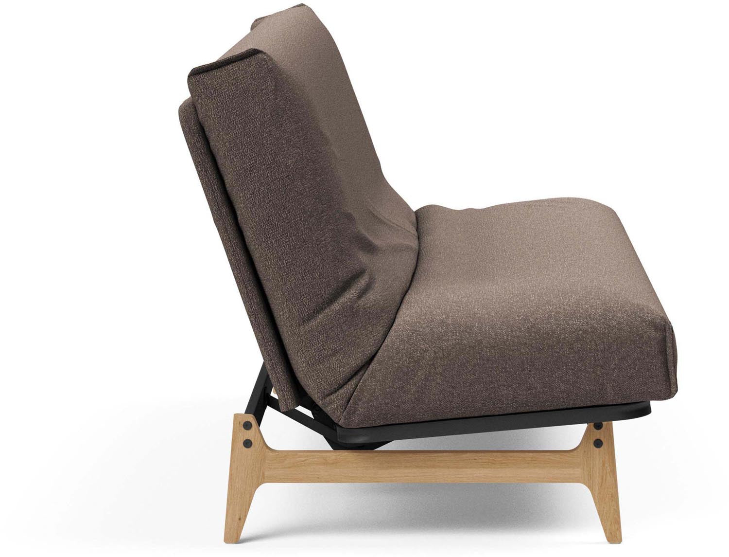 Erleben Sie das Aslak 140 Bettsofa von Innovation Living – modernes skandinavisches Design, flexibel einsetzbar und mit robustem Nordic Cover aus Latex.