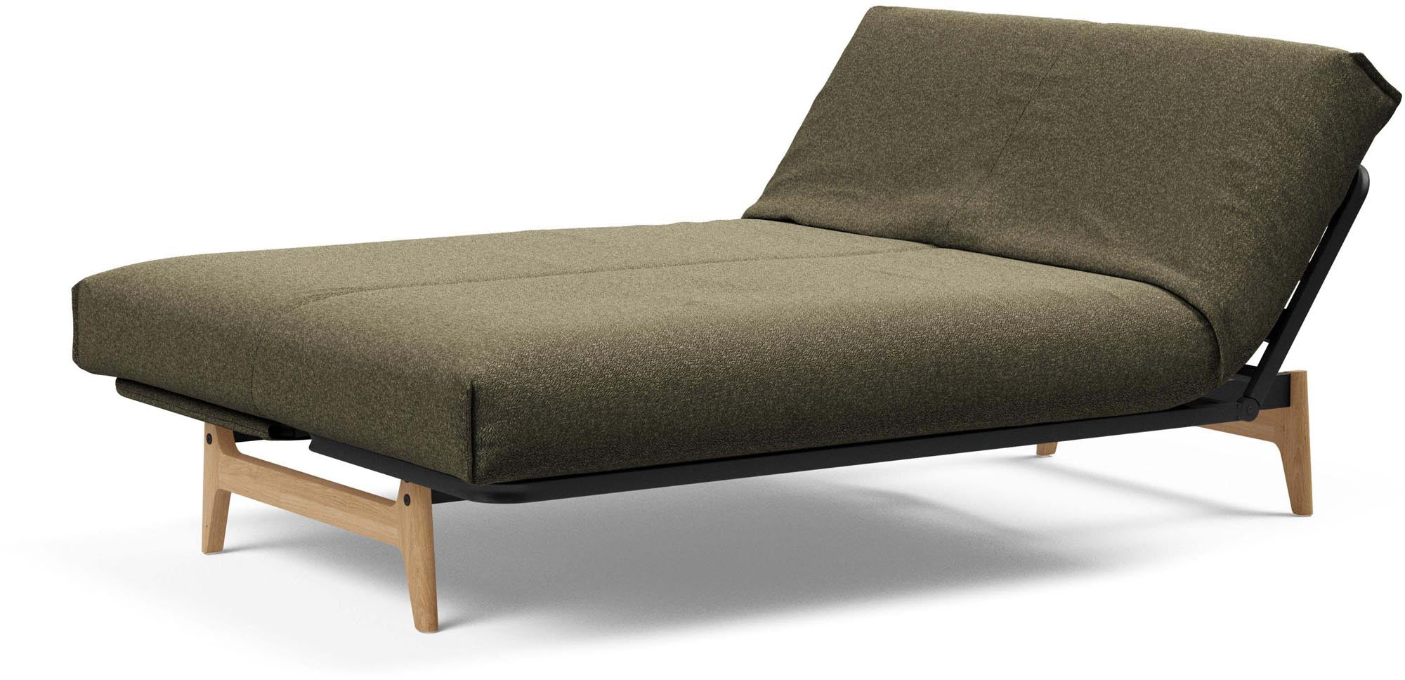 Erleben Sie das Aslak 140 Bettsofa von Innovation Living – modernes skandinavisches Design, flexibel einsetzbar und mit robustem Nordic Cover aus Latex.