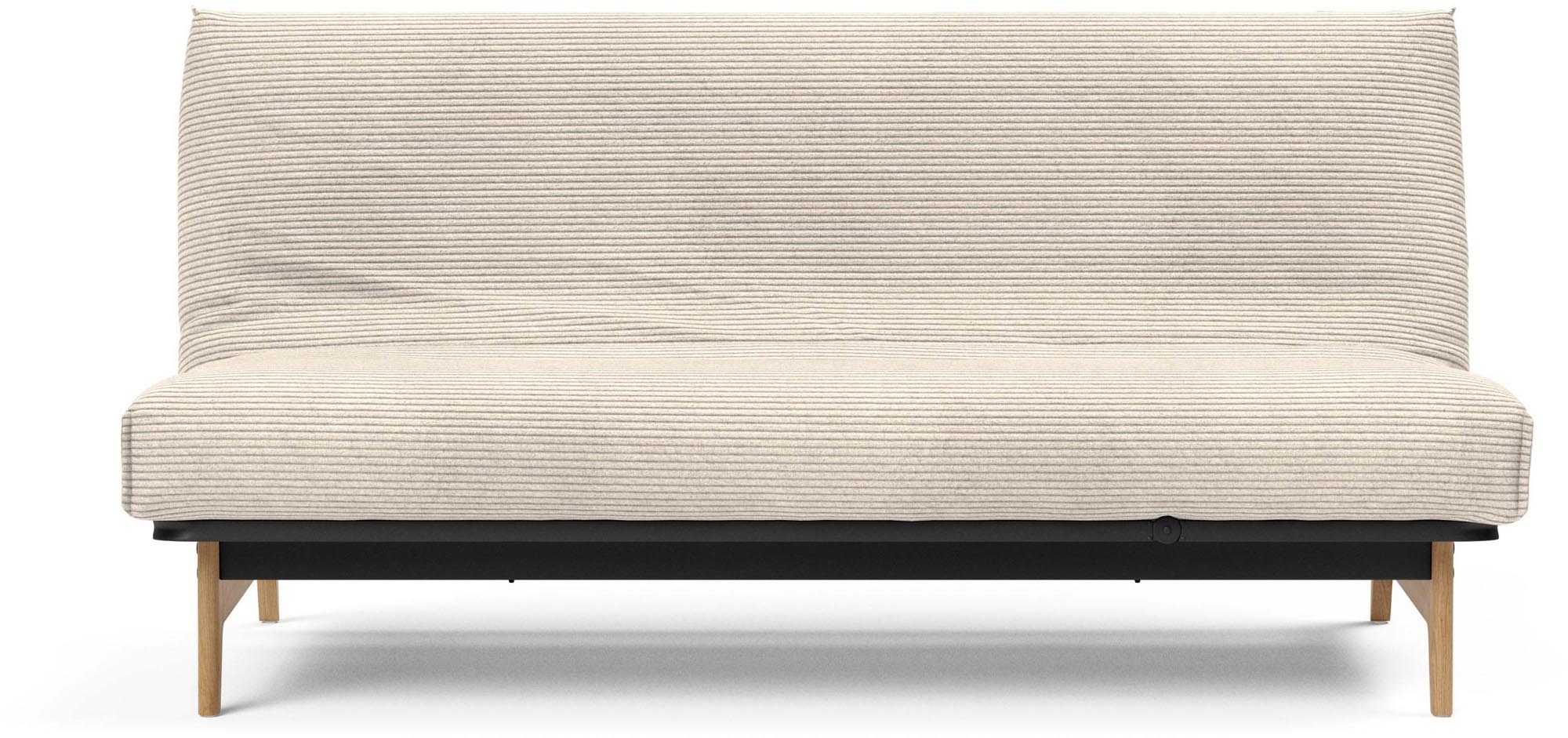 Erleben Sie das Aslak 140 Bettsofa von Innovation Living – modernes skandinavisches Design, flexibel einsetzbar und mit robustem Nordic Cover aus Latex.