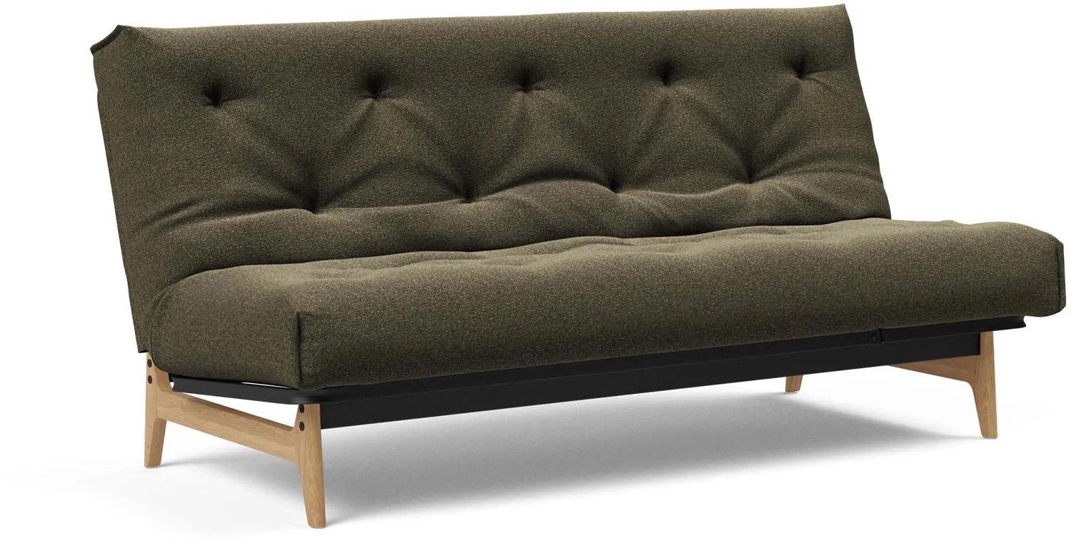 Entdecken Sie das Aslak 140 Bettsofa Nordic Classic von Innovation Living: stilvolles skandinavisches Design, vielseitig und ideal für kleine Räume.