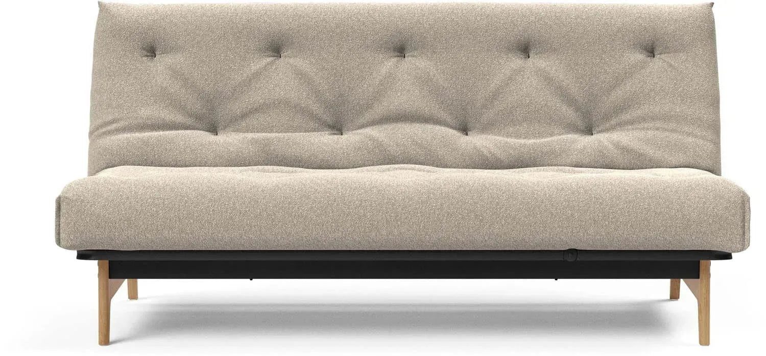 Erleben Sie das Aslak 140 Bettsofa Nordic Classic von Innovation Living: elegantes skandinavisches Design, funktional und perfekt für kompakte Wohnräume.