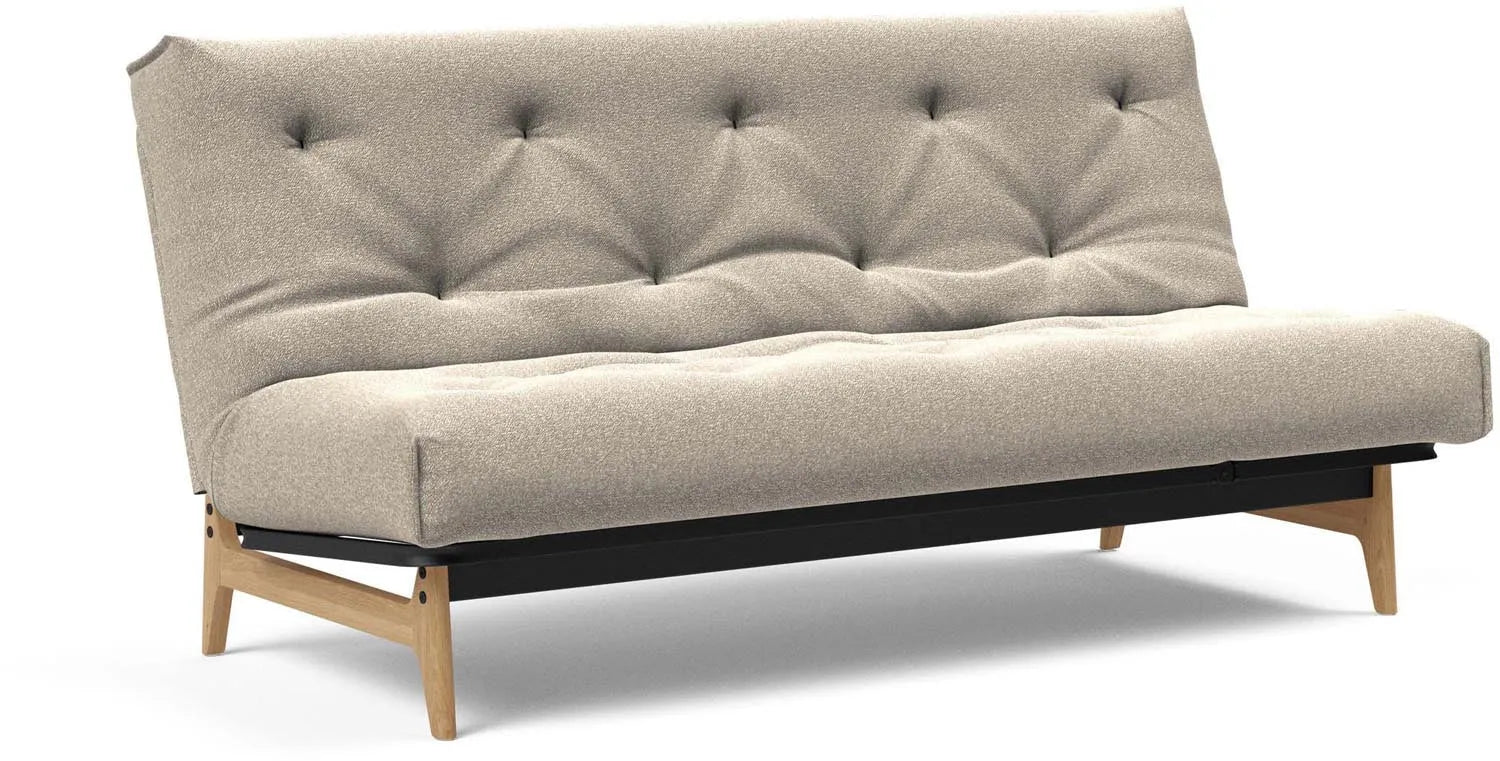 Erleben Sie das Aslak 140 Bettsofa Nordic Classic von Innovation Living: elegantes skandinavisches Design, funktional und perfekt für kompakte Wohnräume.