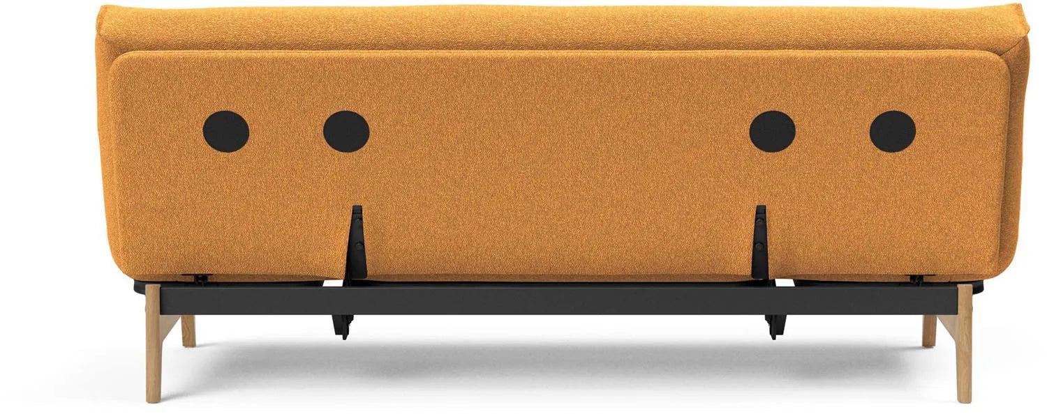 Entdecken Sie das Aslak 120 Bettsofa Nordic Spring von Innovation Living: stilvolles skandinavisches Design, perfekt für platzsparende Lösungen und Übernachtungen.