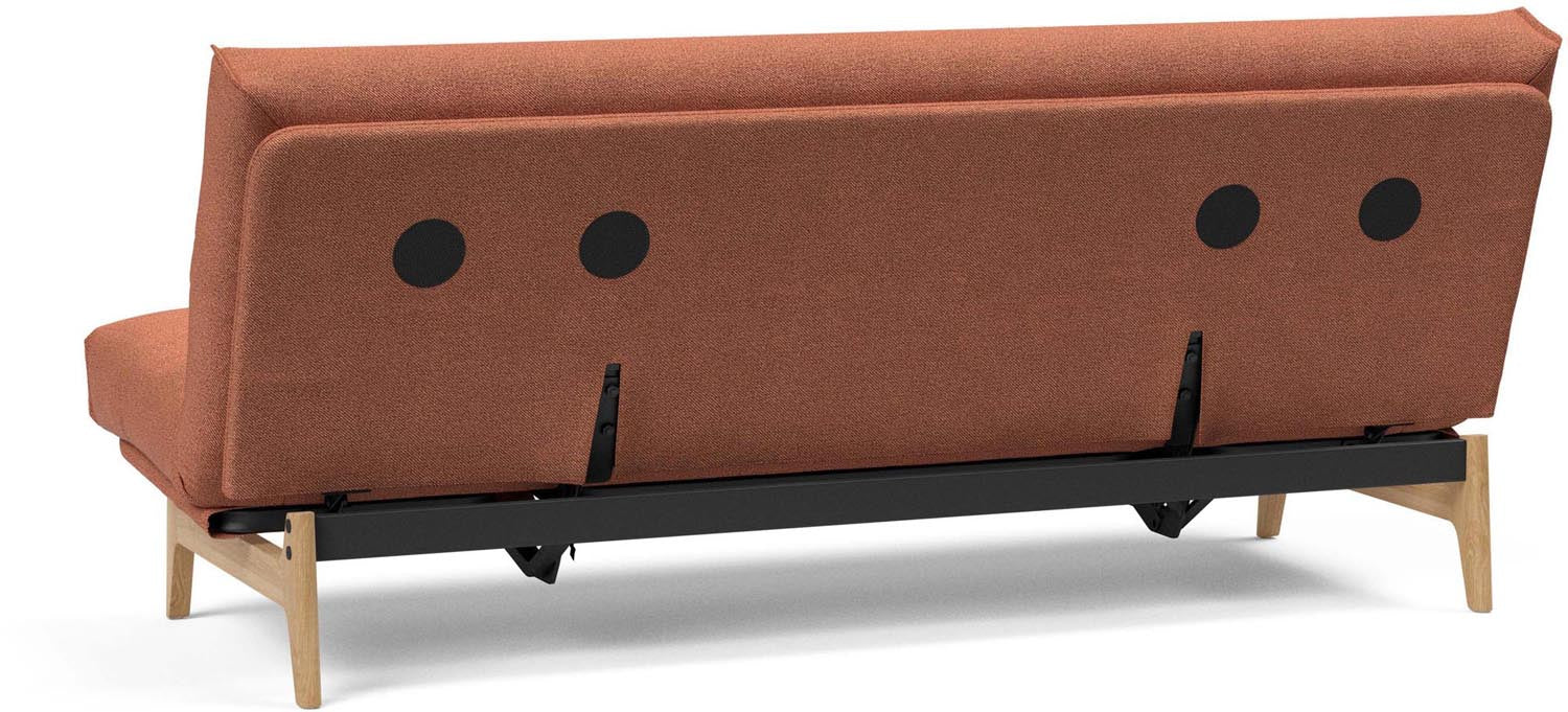 Erleben Sie das Aslak 120 Bettsofa mit Nordic Cover von Innovation Living – modern, funktional und ideal für kleine Räume und Übernachtungen.