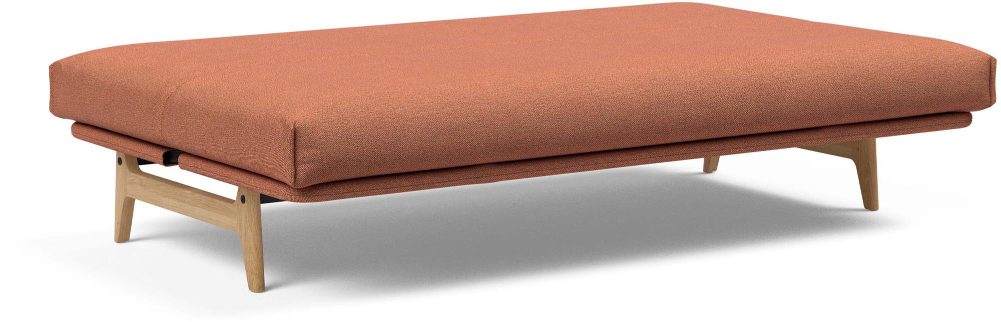 Entdecken Sie das Aslak 120 Bettsofa mit Nordic Cover von Innovation Living – stilvoll, platzsparend und perfekt für Gästeübernachtungen.