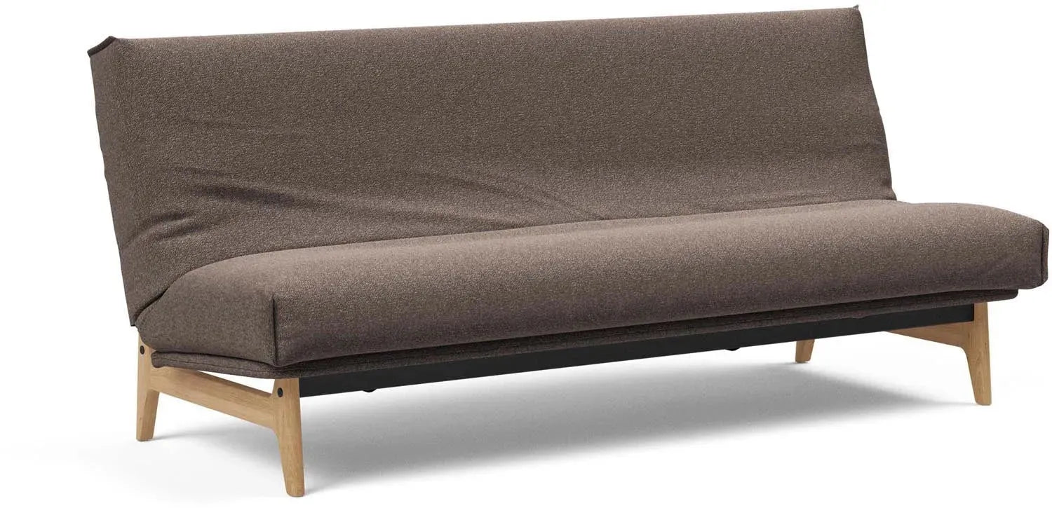 Entdecken Sie das Aslak 120 Bettsofa mit Nordic Cover von Innovation Living – stilvoll, platzsparend und perfekt für Gästeübernachtungen.