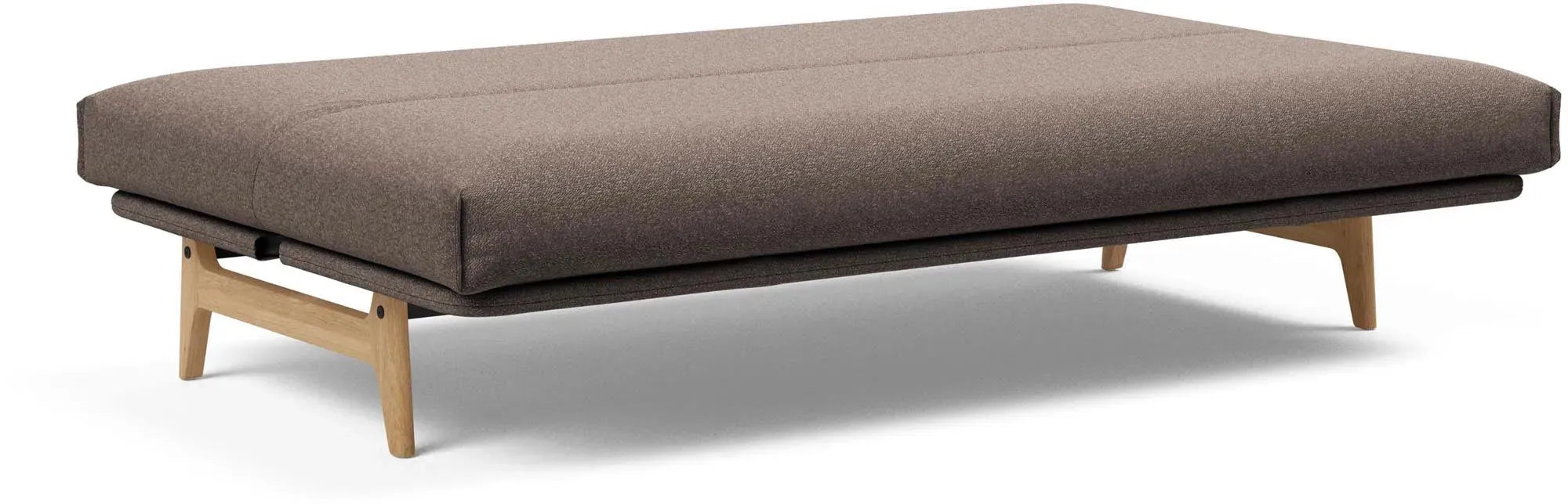 Erleben Sie das Aslak 120 Bettsofa mit Nordic Cover von Innovation Living – modern, funktional und ideal für kleine Räume und Übernachtungen.
