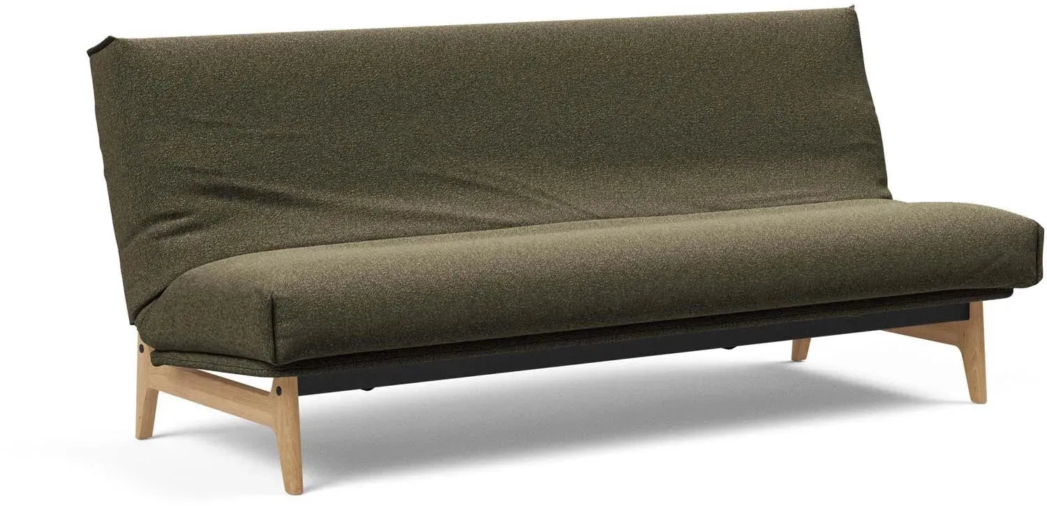 Entdecken Sie das Aslak 120 Bettsofa mit Nordic Cover von Innovation Living – stilvoll, platzsparend und perfekt für Gästeübernachtungen.