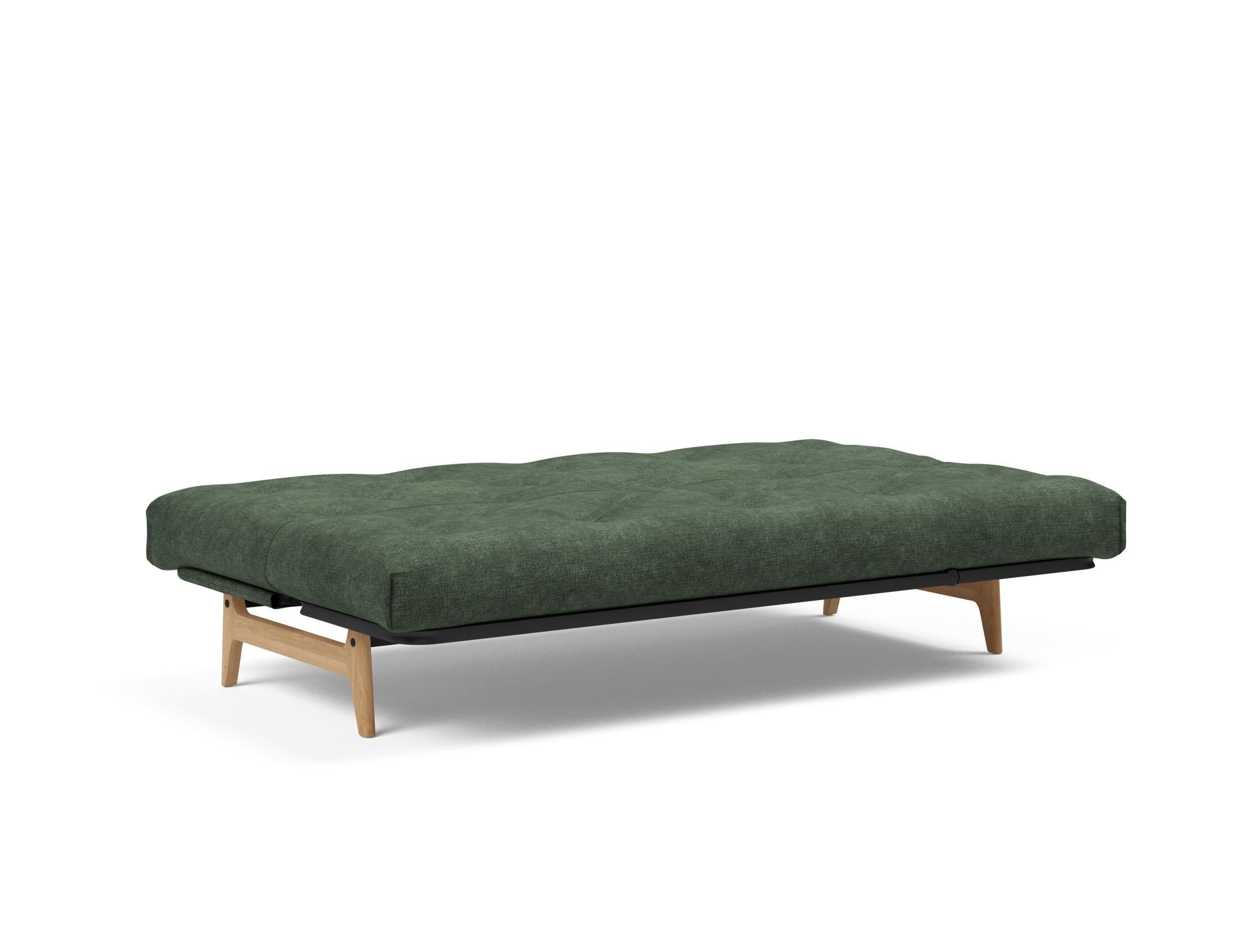 Aslak 120 Bettsofa Nordic: Modernes Design mit Soft Spring Bezug, perfekt für entspannte Abende und stilvolle Einrichtungsideen.