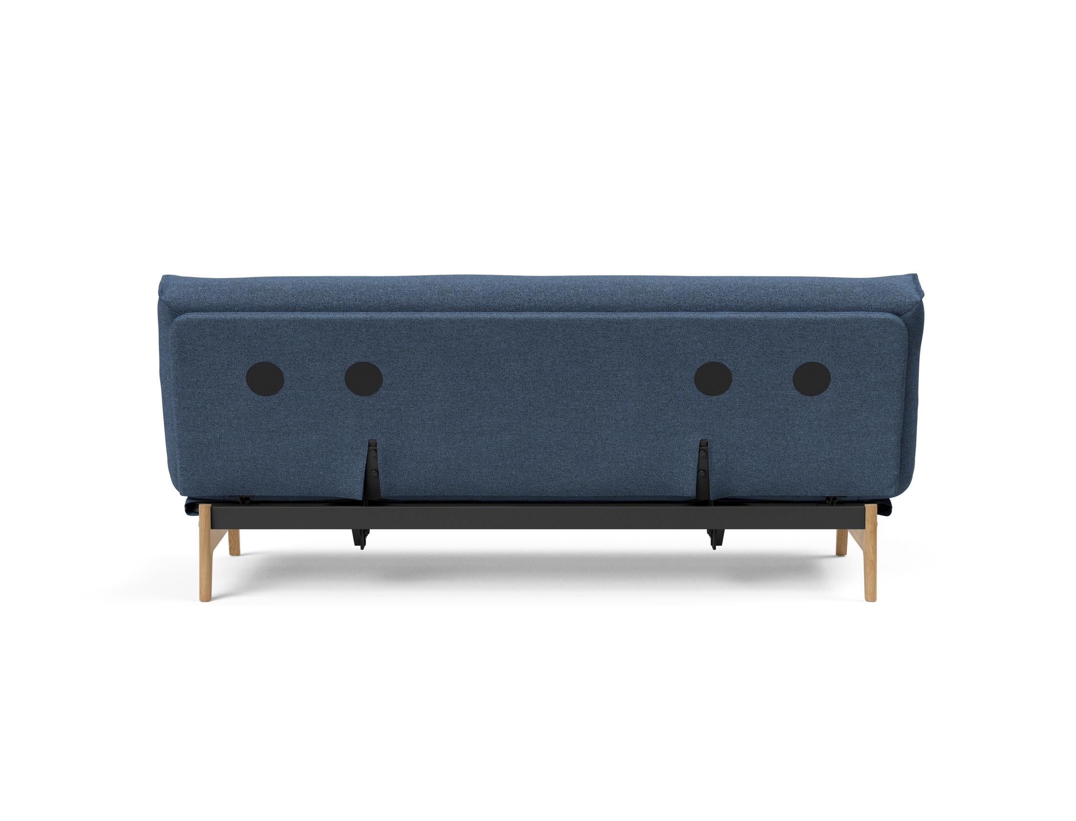 Aslak 120 Bettsofa Nordic: Modernes Design mit Soft Spring Bezug, perfekt für entspannte Abende und stilvolle Einrichtungsideen.
