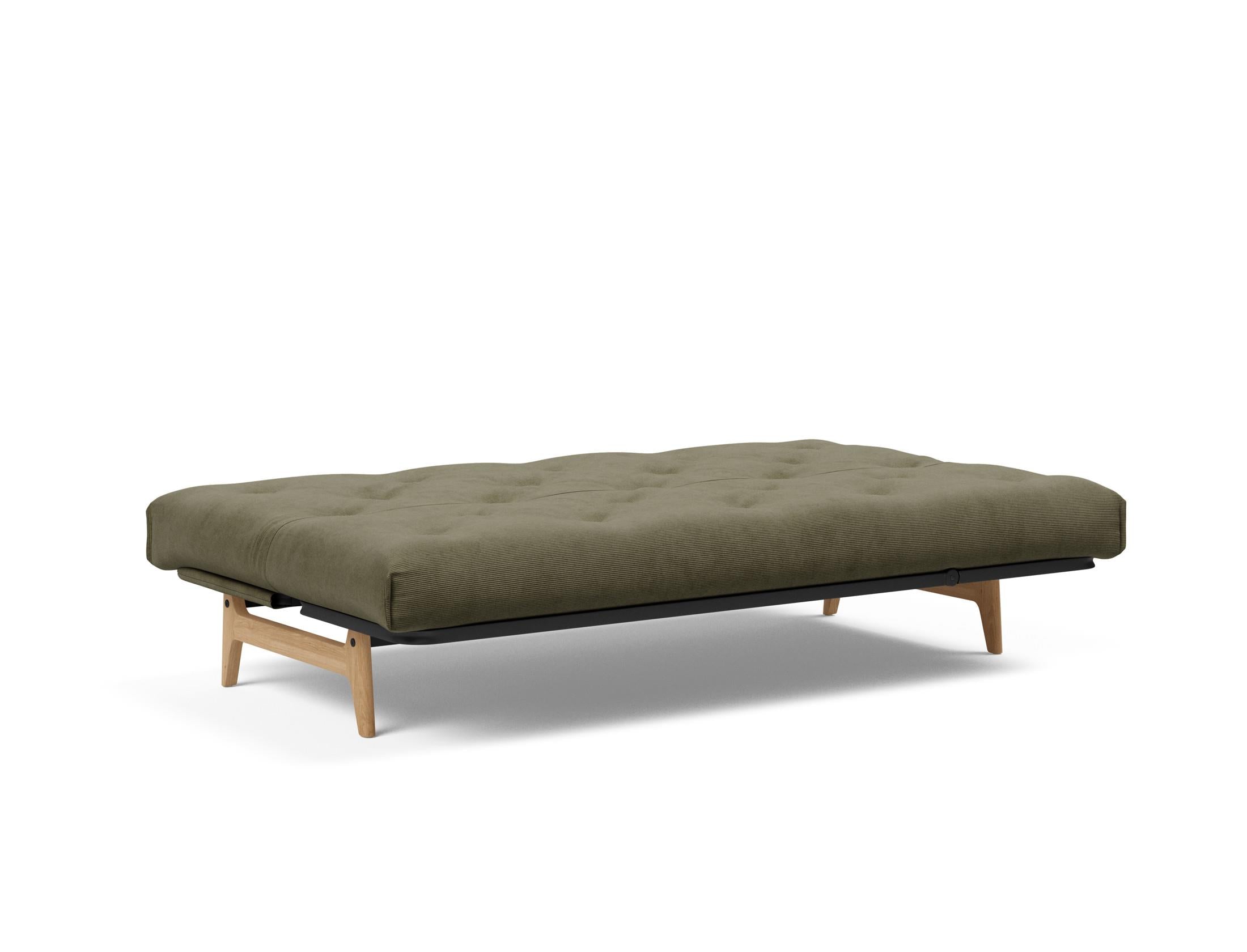Aslak 120 Bettsofa Nordic: Modernes Design mit Soft Spring Bezug, perfekt für entspannte Abende und stilvolle Einrichtungsideen.