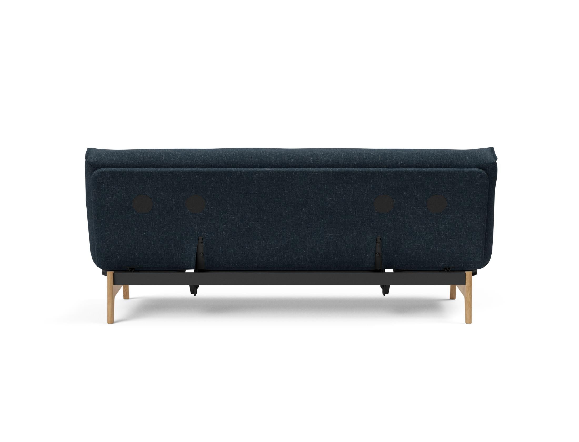 Aslak 120 Bettsofa Nordic: Modernes Design mit Soft Spring Bezug, perfekt für entspannte Abende und stilvolle Einrichtungsideen.