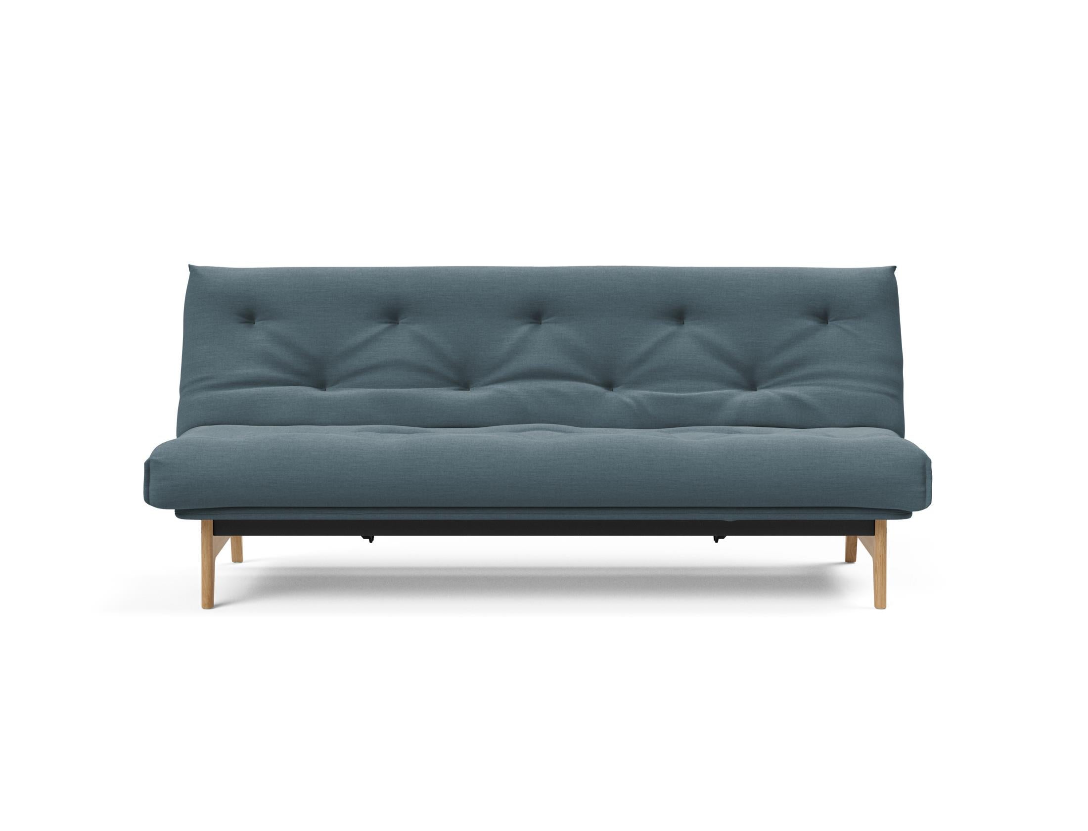 Aslak 120 Bettsofa Nordic: Modernes Design mit Soft Spring Bezug, perfekt für entspannte Abende und stilvolle Einrichtungsideen.