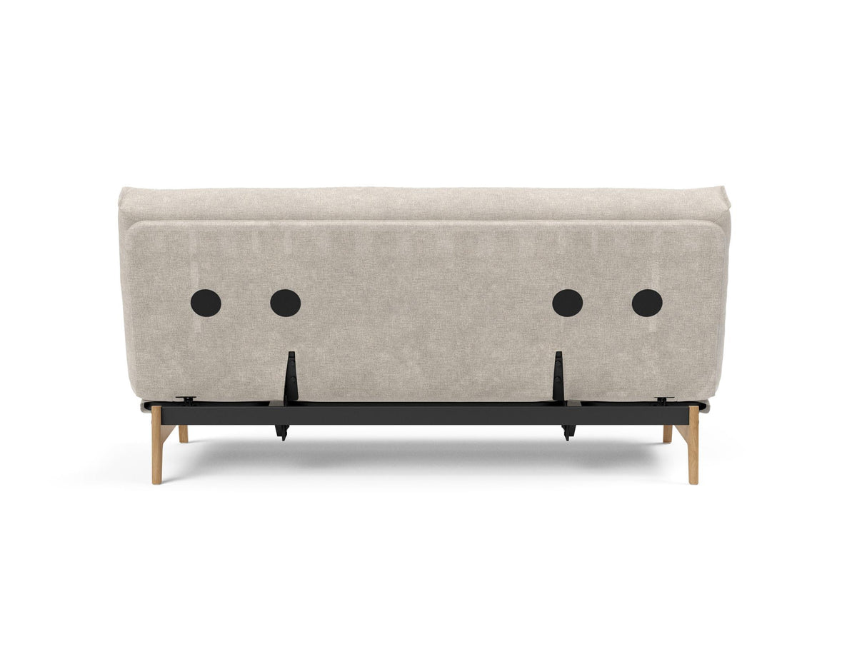 Aslak 140 Bettsofa Nordic mit Gestellbezug Soft Spring in 280 Avella Sand präsentiert im Onlineshop von KAQTU Design AG. Bettsofa ist von Innovation Living