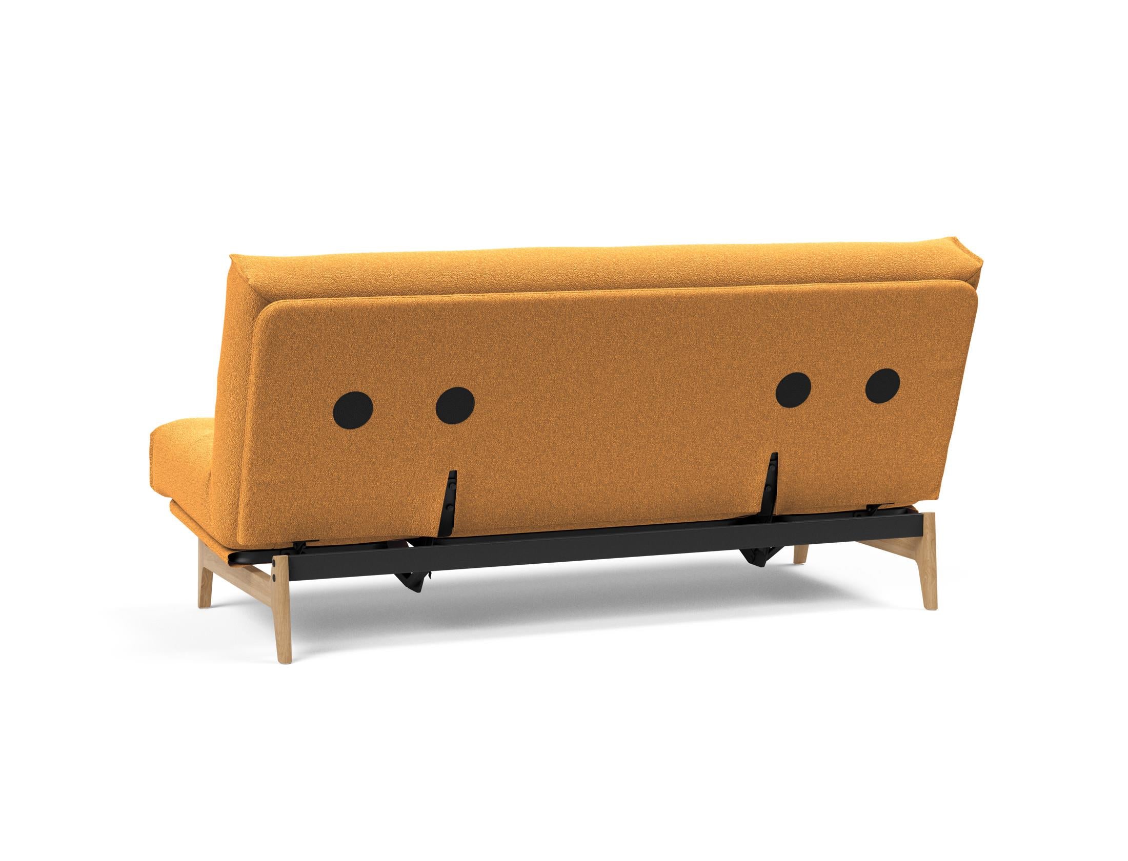 Entdecken Sie das Aslak 140 Bettsofa Nordic Soft Spring von Innovation Living – stilvolles Design trifft auf höchsten Schlafkomfort für Ihr Zuhause.