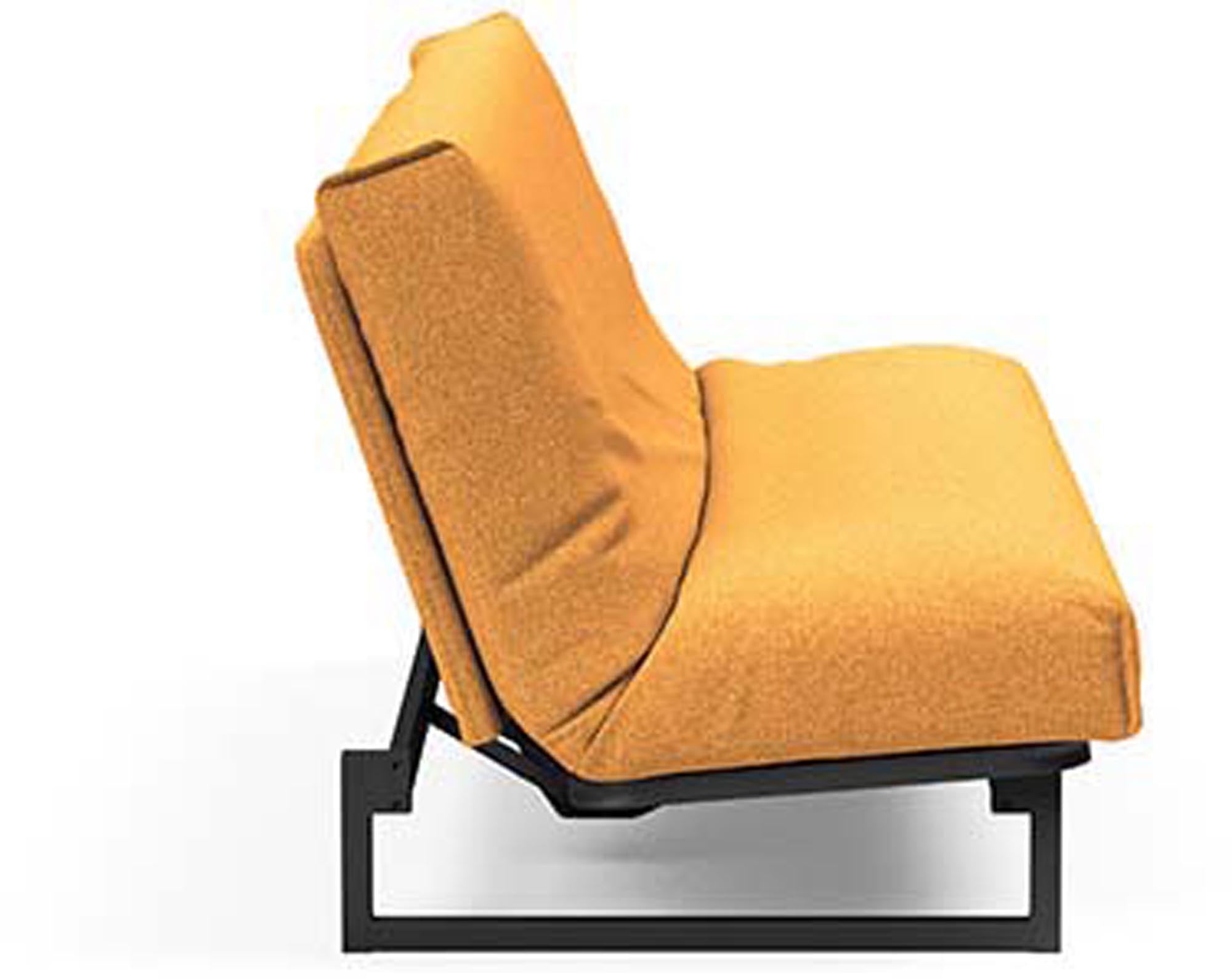 Fraction 120 Bettsofa Nordic Cover von Innovation Living: elegantes, platzsparendes Sofa, ideal für kleine Wohnungen und als komfortables Gästebett.