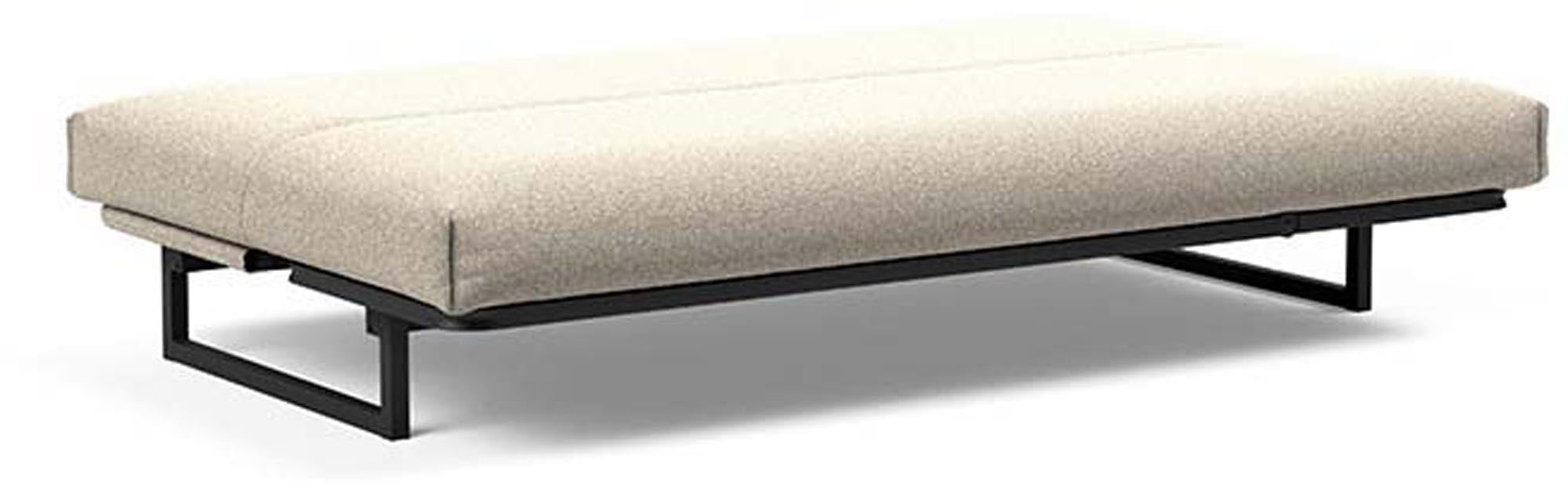 Erleben Sie das Fraction 120 Bettsofa Nordic Cover von Innovation Living: modernes Design, vielseitig einsetzbar und mit einer komfortablen Soft Spring-Matratze.