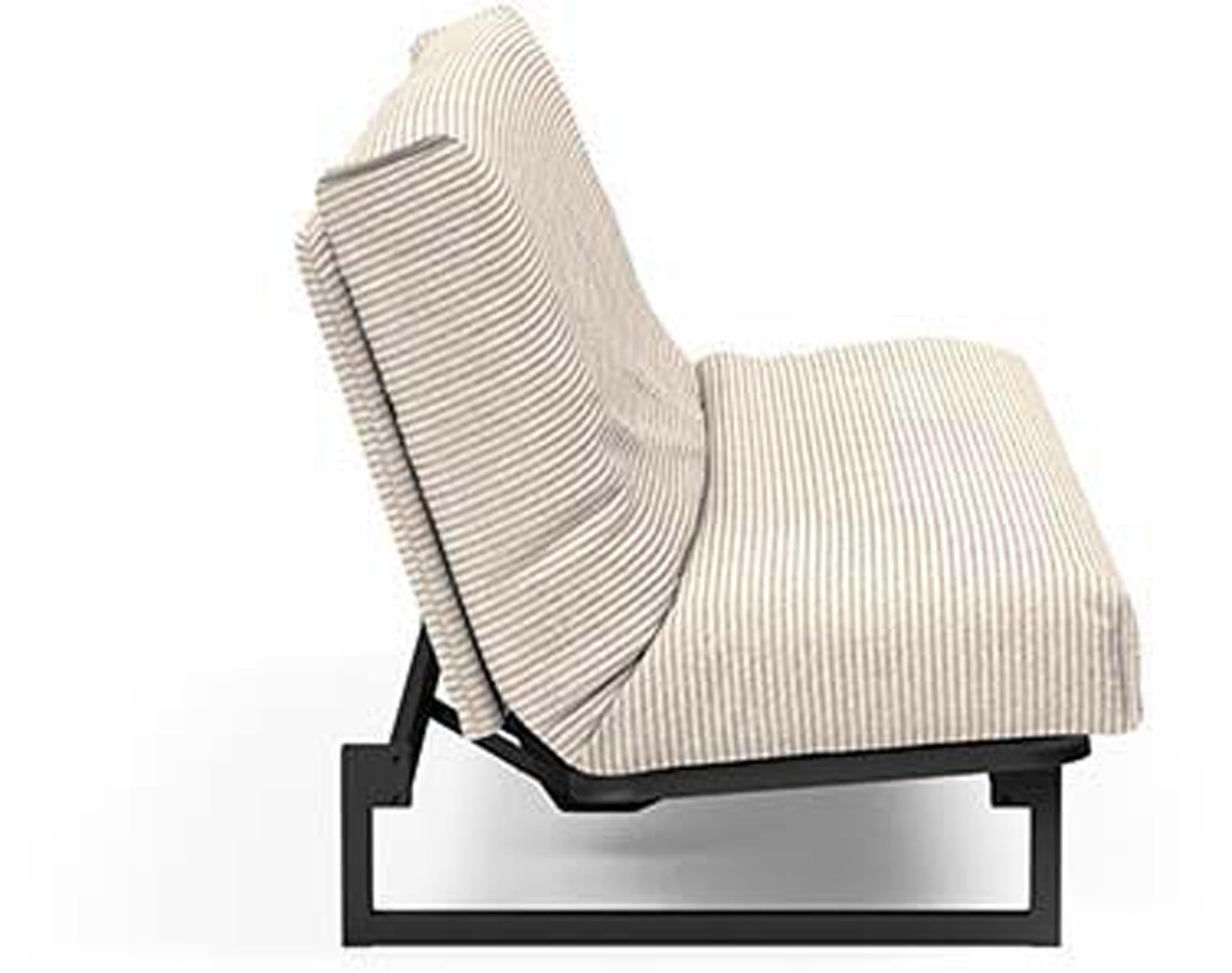 Entdecken Sie das Fraction 120 Bettsofa Nordic Cover von Innovation Living: stilvolles, funktionales Design und eine bequeme Soft Spring-Matratze für jeden Raum.