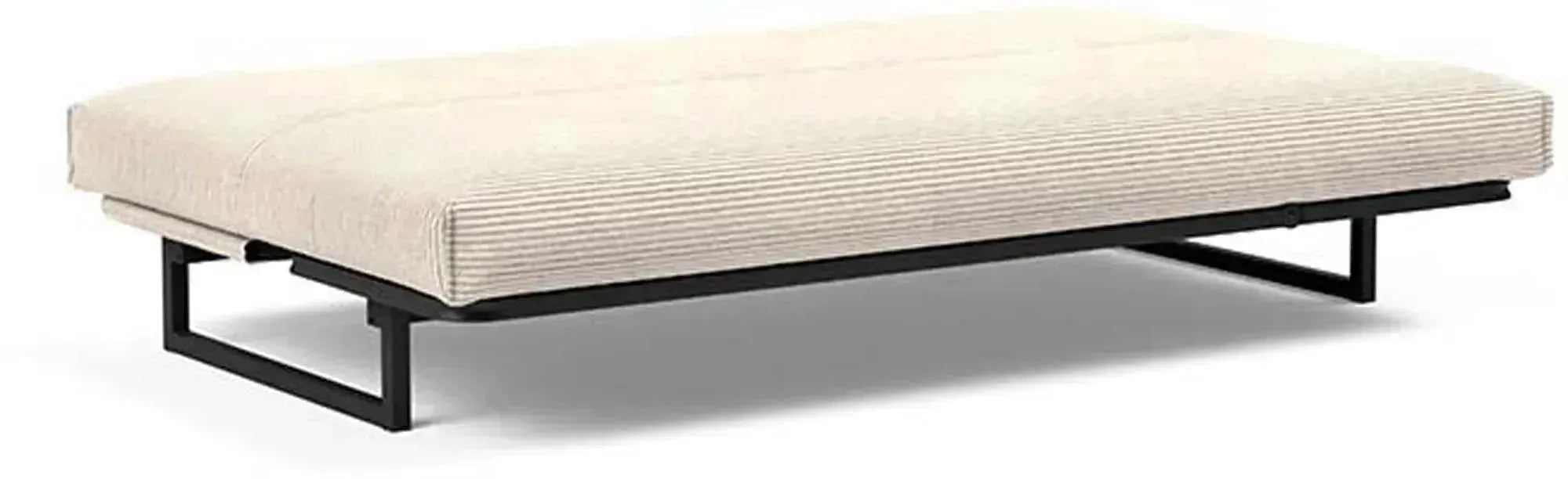 Erleben Sie das Fraction 120 Bettsofa Nordic Cover von Innovation Living: modernes Design, vielseitig einsetzbar und mit einer komfortablen Soft Spring-Matratze.
