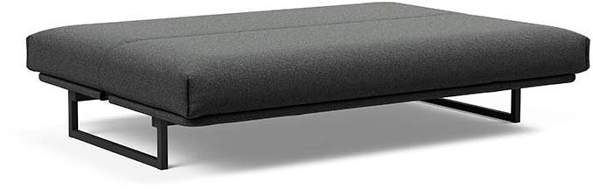 Erleben Sie das Fraction 140 Bettsofa mit Nordic Cover von Innovation Living: modernes Design, bequeme Soft Spring-Matratze, perfekt für kleine Räume.