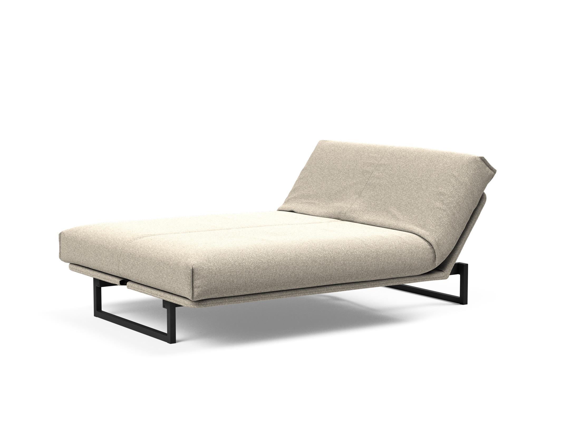 Entdecken Sie das Fraction 140 Bettsofa mit Nordic Cover von Innovation Living: stilvolles Design, komfortable Soft Spring-Matratze, ideal für kompakte Wohnräume.
