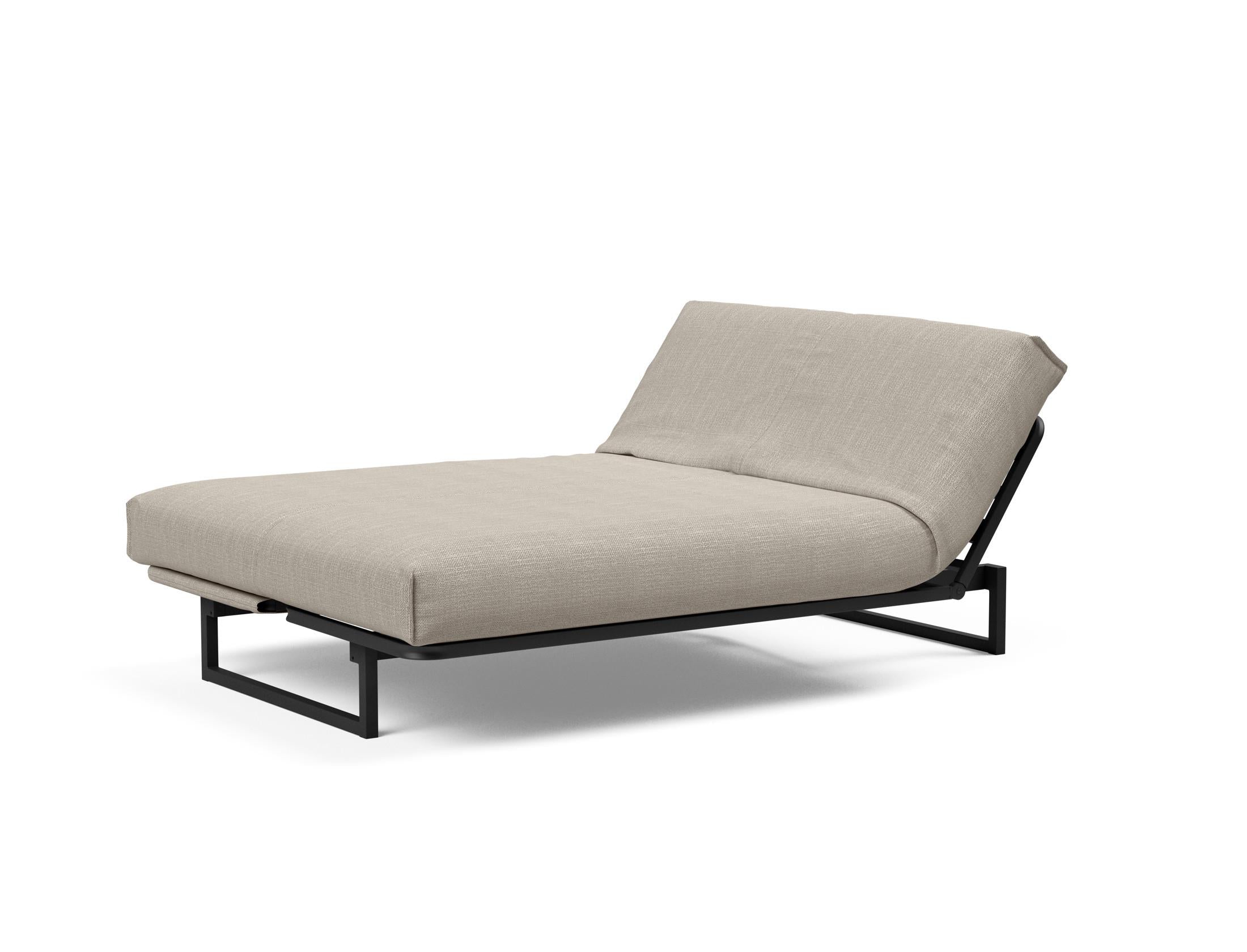 Entdecken Sie das Fraction 140 Bettsofa mit Nordic Cover von Innovation Living: stilvolles Design, komfortable Soft Spring-Matratze, ideal für kompakte Wohnräume.