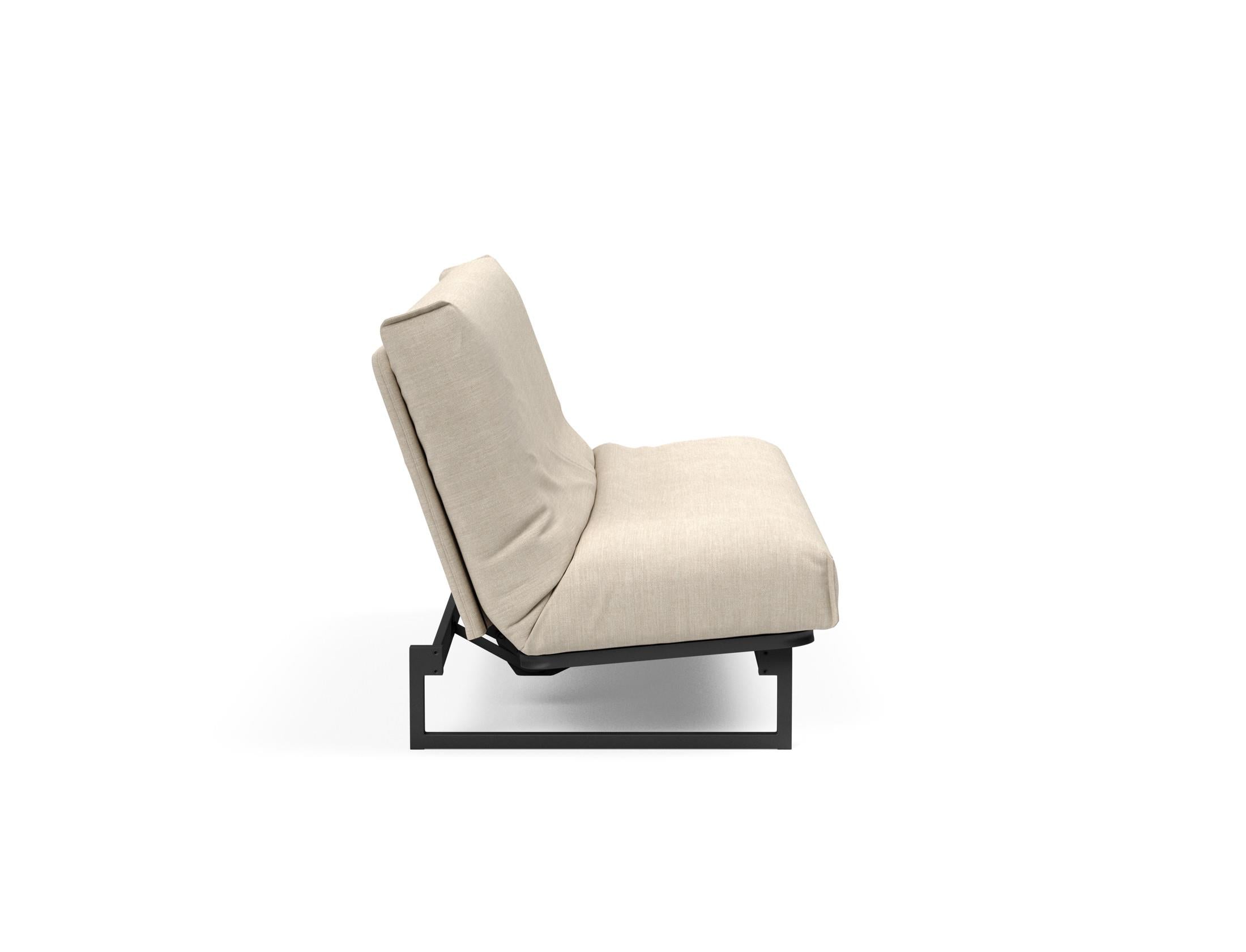Entdecken Sie das Fraction 140 Bettsofa mit Nordic Cover von Innovation Living: stilvolles Design, komfortable Soft Spring-Matratze, ideal für kompakte Wohnräume.