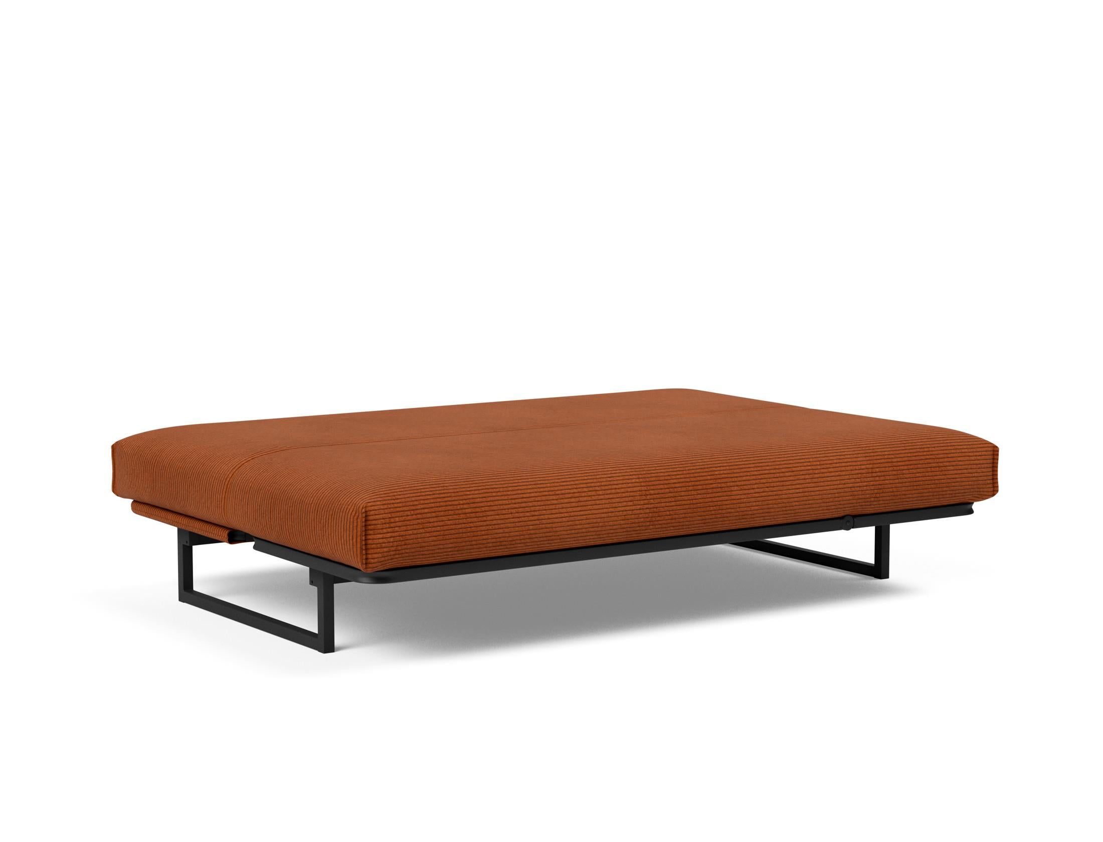 Entdecken Sie das Fraction 140 Bettsofa mit Nordic Cover von Innovation Living: stilvolles Design, komfortable Soft Spring-Matratze, ideal für kompakte Wohnräume.