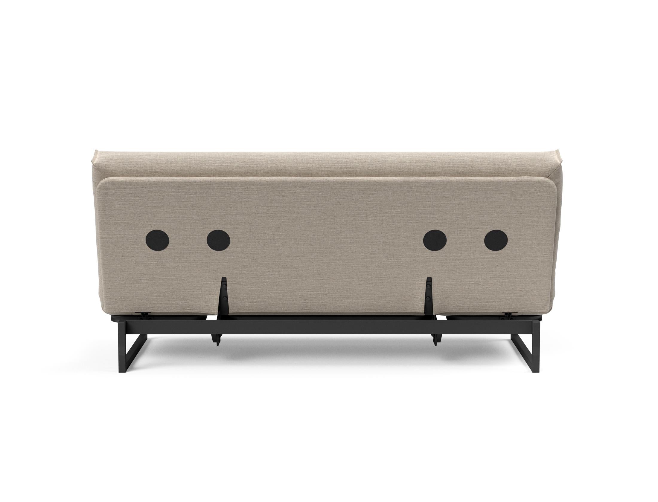 Entdecken Sie das Fraction 140 Bettsofa mit Nordic Cover von Innovation Living: stilvolles Design, komfortable Soft Spring-Matratze, ideal für kompakte Wohnräume.