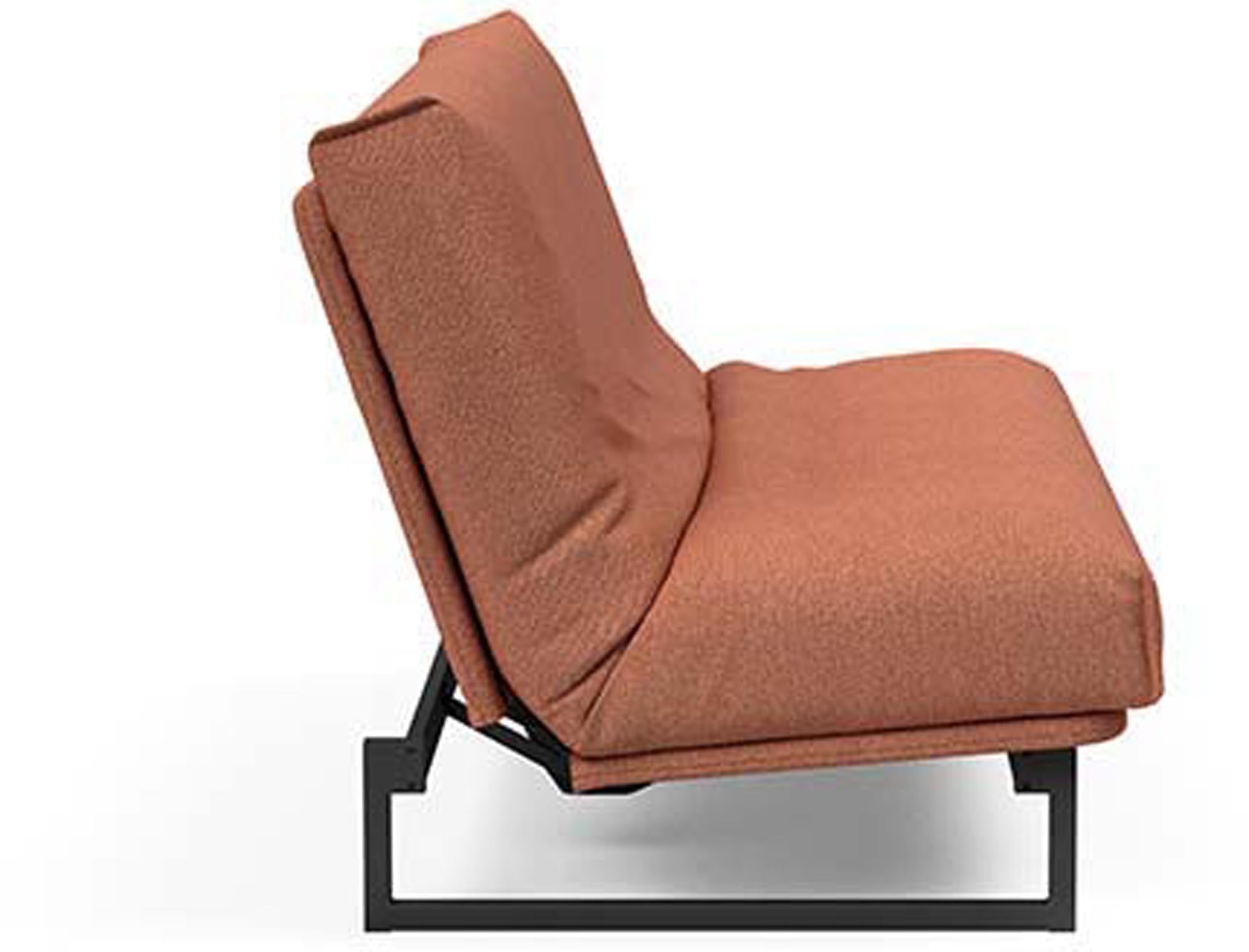 Entdecken Sie das Fraction 140 Bettsofa mit Nordic Cover von Innovation Living – stilvoll, platzsparend und ideal für vielseitige Wohnkonzepte.