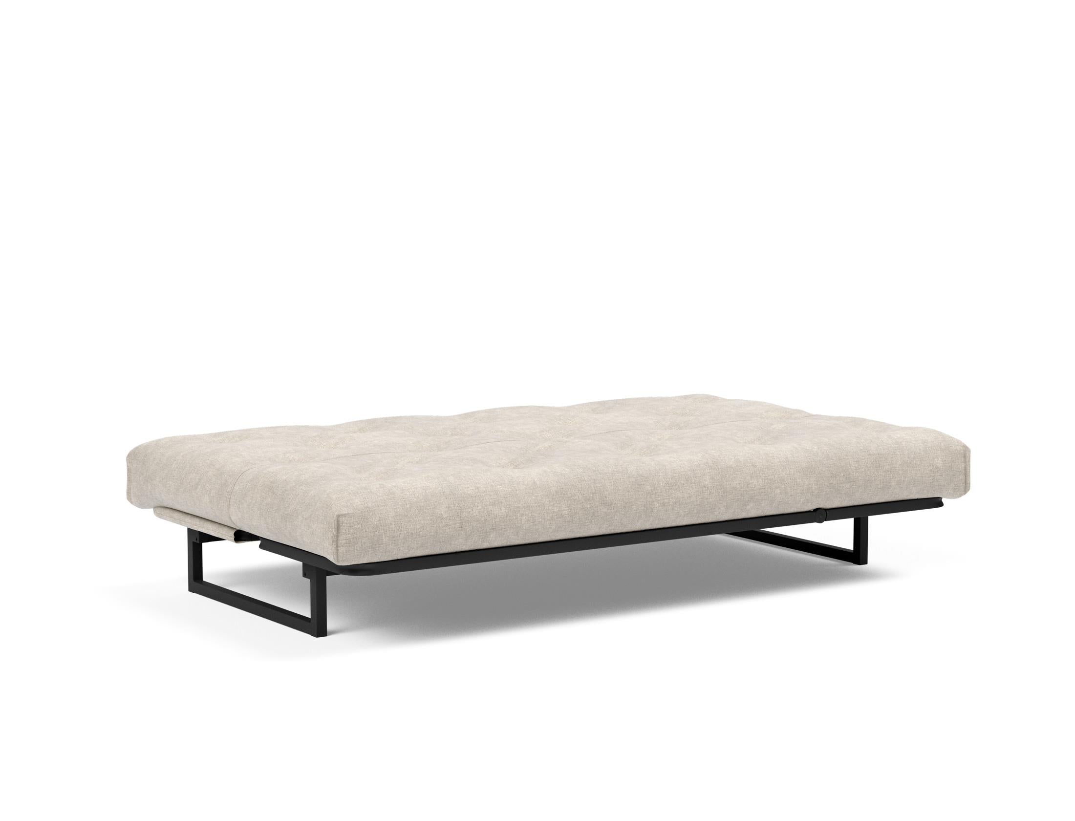 Fraction 120 Bettsofa Nordic Soft Spring: modernes skandinavisches Design, ideal für kompakte Räume, bietet hohen Sitzkomfort und eine praktische Schlafgelegenheit.