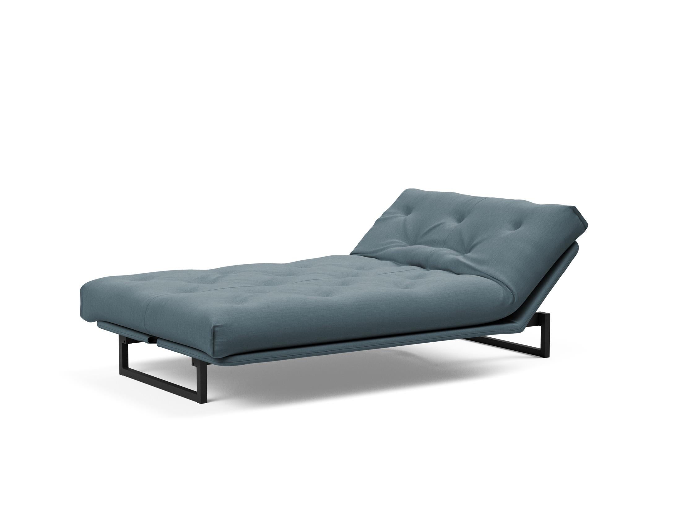 Fraction 120 Bettsofa Nordic: Elegantes Schlafsofa mit hochwertigem Soft Spring Bezug, perfekt für entspannte Nächte und modernes Wohndesign.
