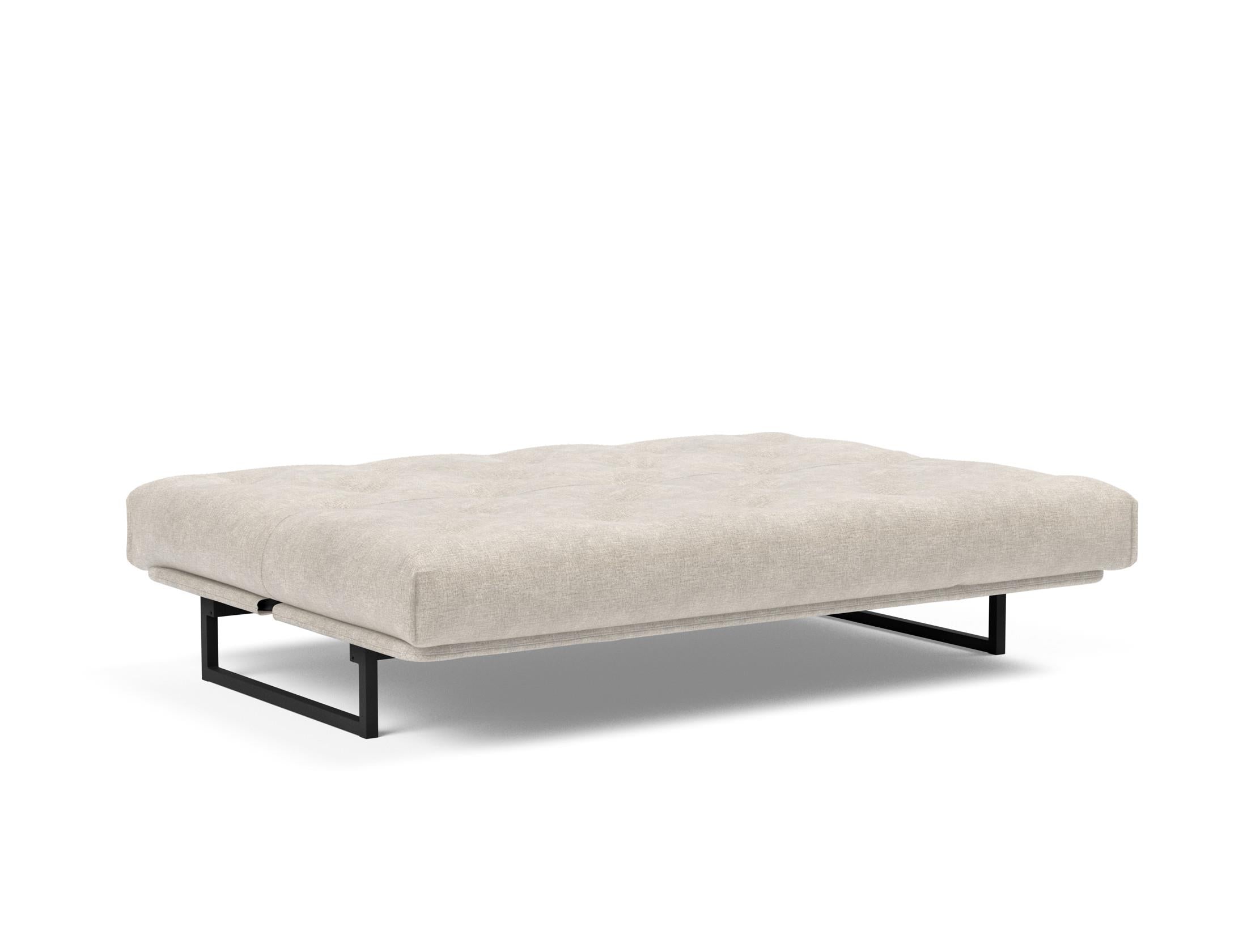 Fraction 140 Bettsofa Nordic: Elegantes Design mit Soft Spring Bezug. Perfekt für gemütliche Abende und als praktische Schlafgelegenheit.