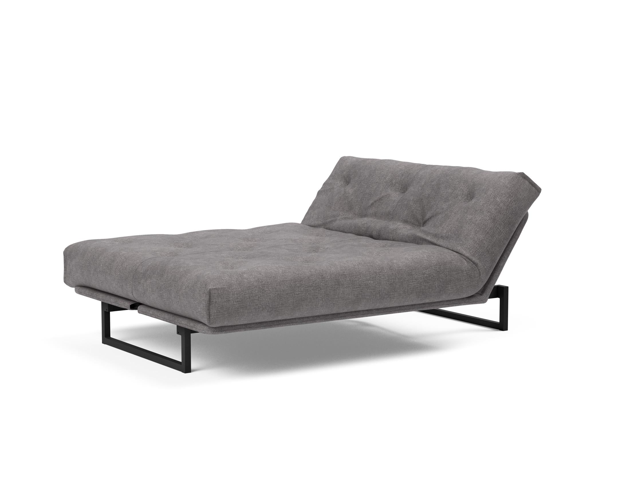 Fraction 140 Bettsofa Nordic: Elegantes Design mit Soft Spring Bezug. Perfekt für gemütliche Abende und als praktische Schlafgelegenheit.