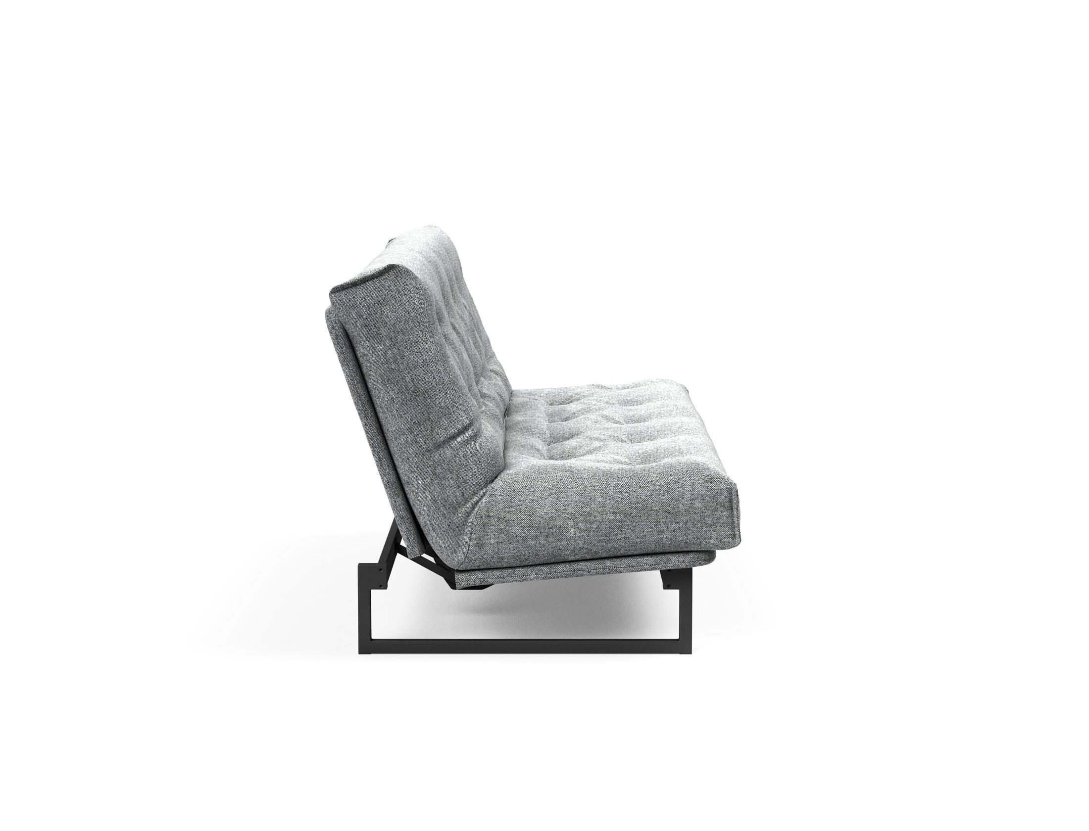 Fraction 140 Bettsofa Nordic: Elegantes Design mit Soft Spring Bezug. Perfekt für gemütliche Abende und als praktische Schlafgelegenheit.