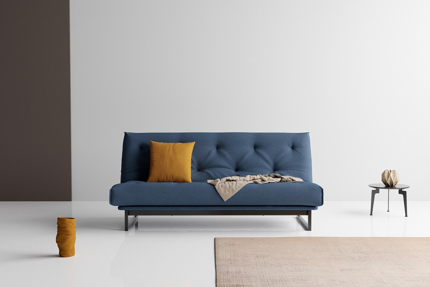 Fraction 140 Bettsofa Nordic: modernes Design trifft auf Komfort. Der Soft Spring Bezug sorgt für gemütliche Stunden und eine praktische Schlafgelegenheit.