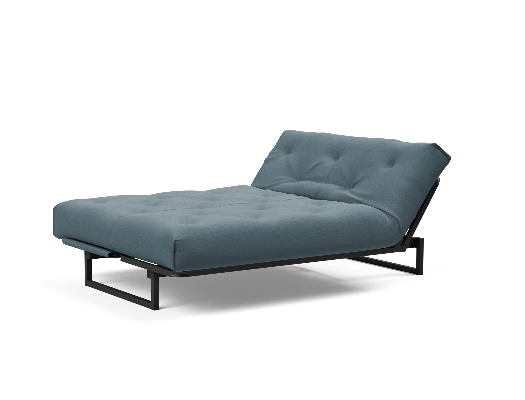 Fraction 140 Bettsofa Nordic Soft Spring: elegantes skandinavisches Design, ideal für kleine Räume, vereint Komfort und Funktionalität für erholsame Nächte.