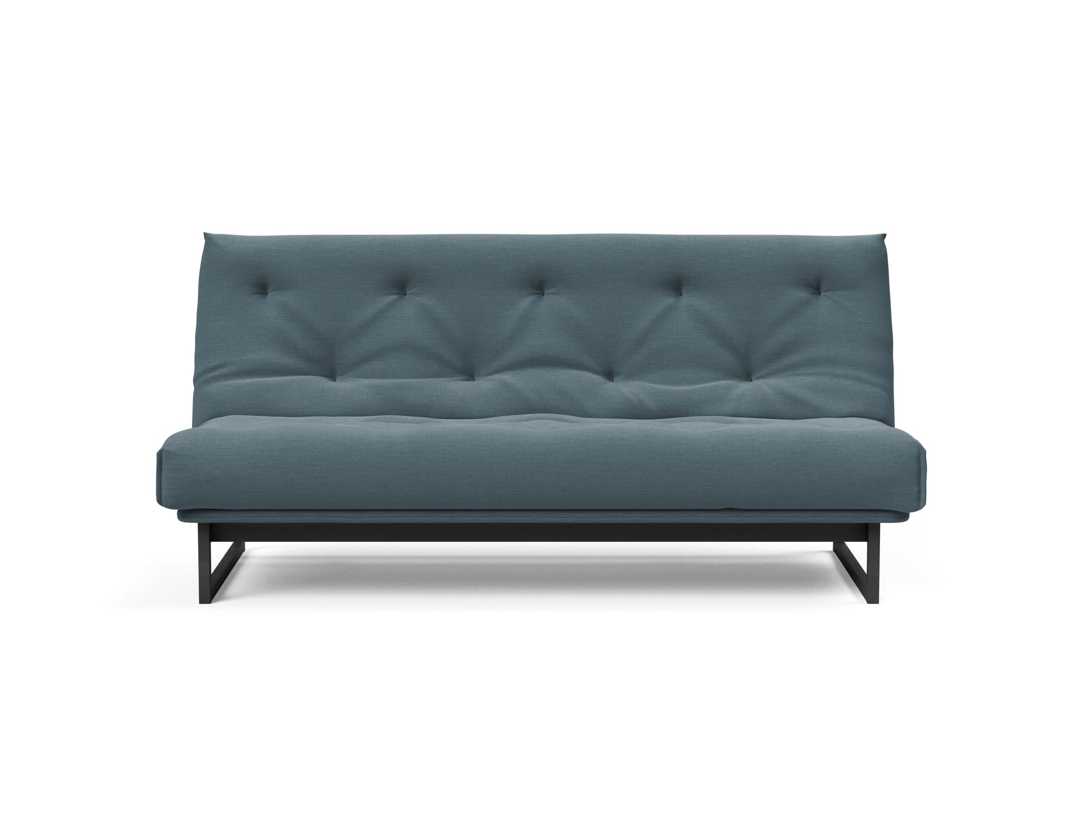 Fraction 140 Bettsofa Nordic: Elegantes Design mit Soft Spring Bezug. Perfekt für gemütliche Abende und als praktische Schlafgelegenheit.