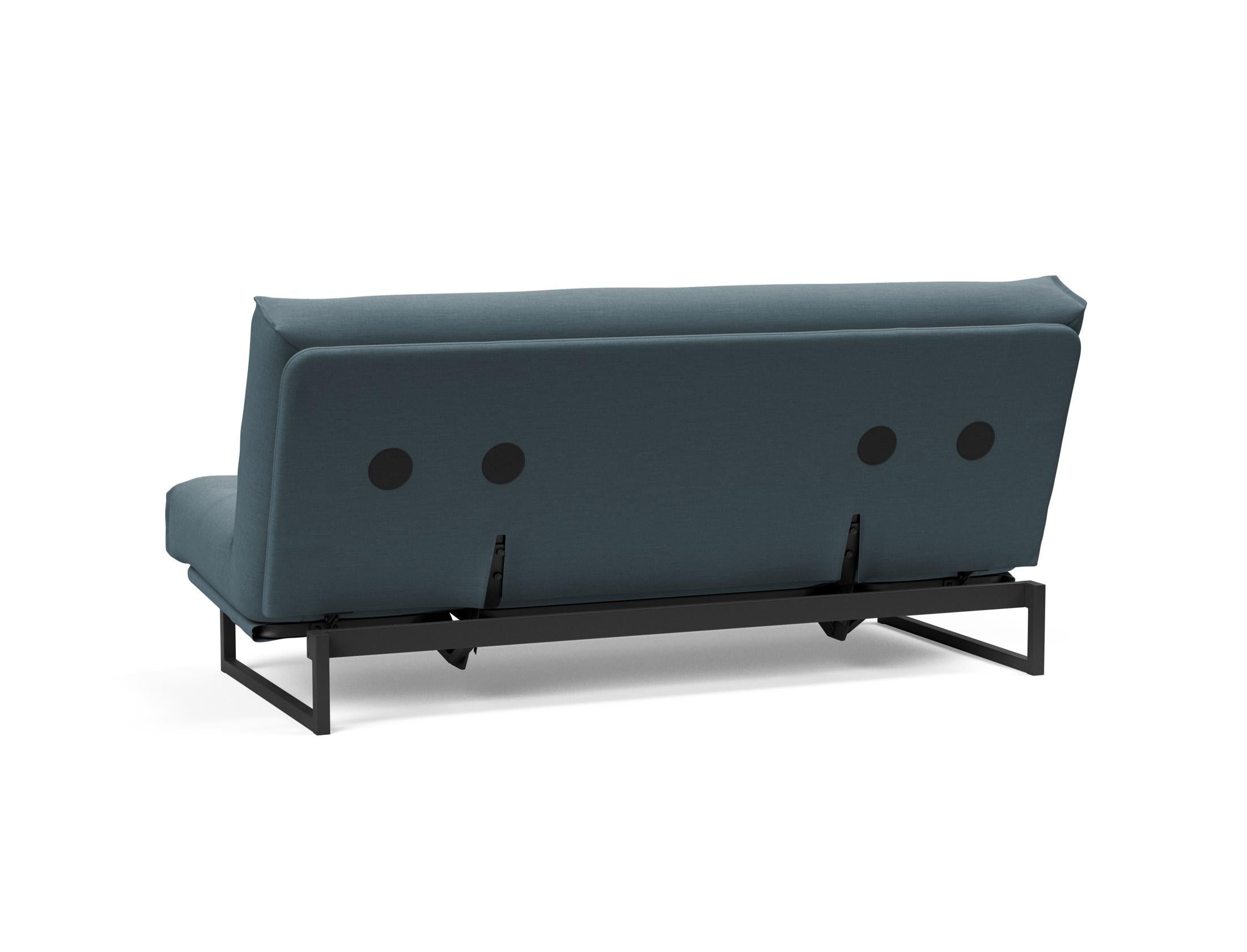 Fraction 140 Bettsofa Nordic: Elegantes Design mit Soft Spring Bezug. Perfekt für gemütliche Abende und als praktische Schlafgelegenheit.