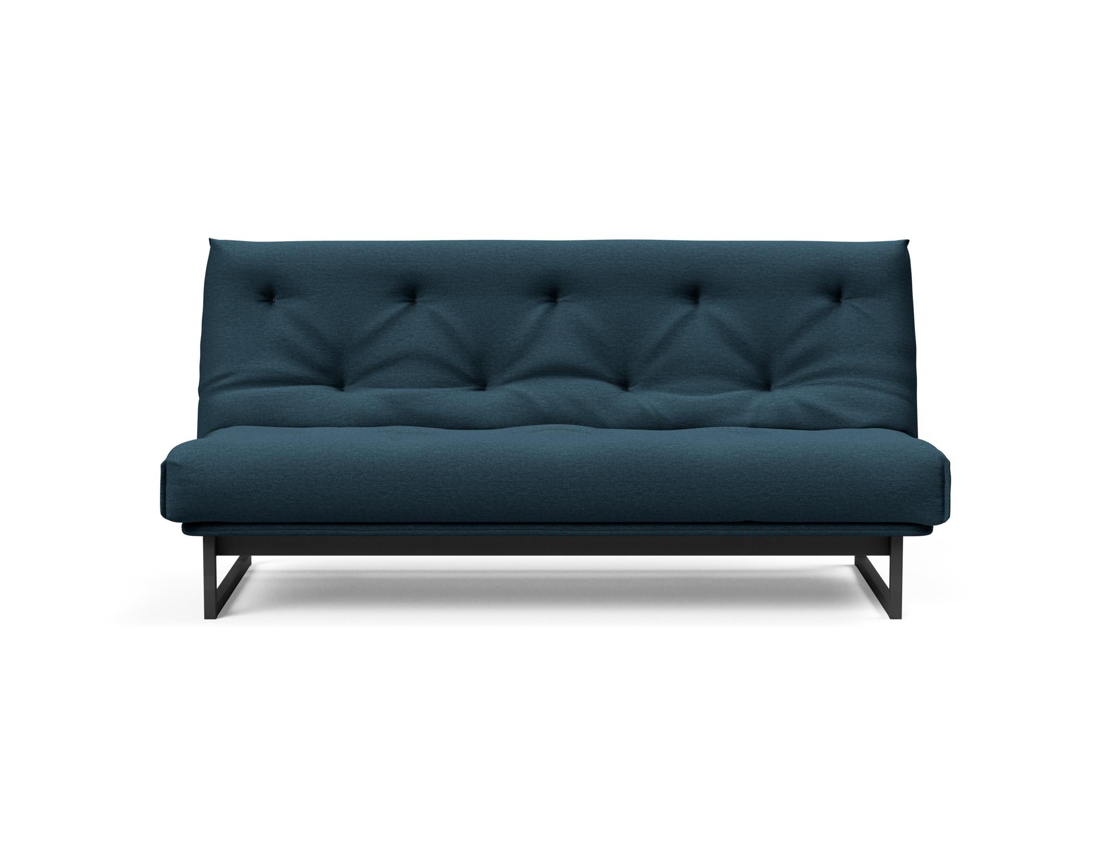 Fraction 140 Bettsofa Nordic: Elegantes Design mit Soft Spring Bezug. Perfekt für gemütliche Abende und als praktische Schlafgelegenheit.