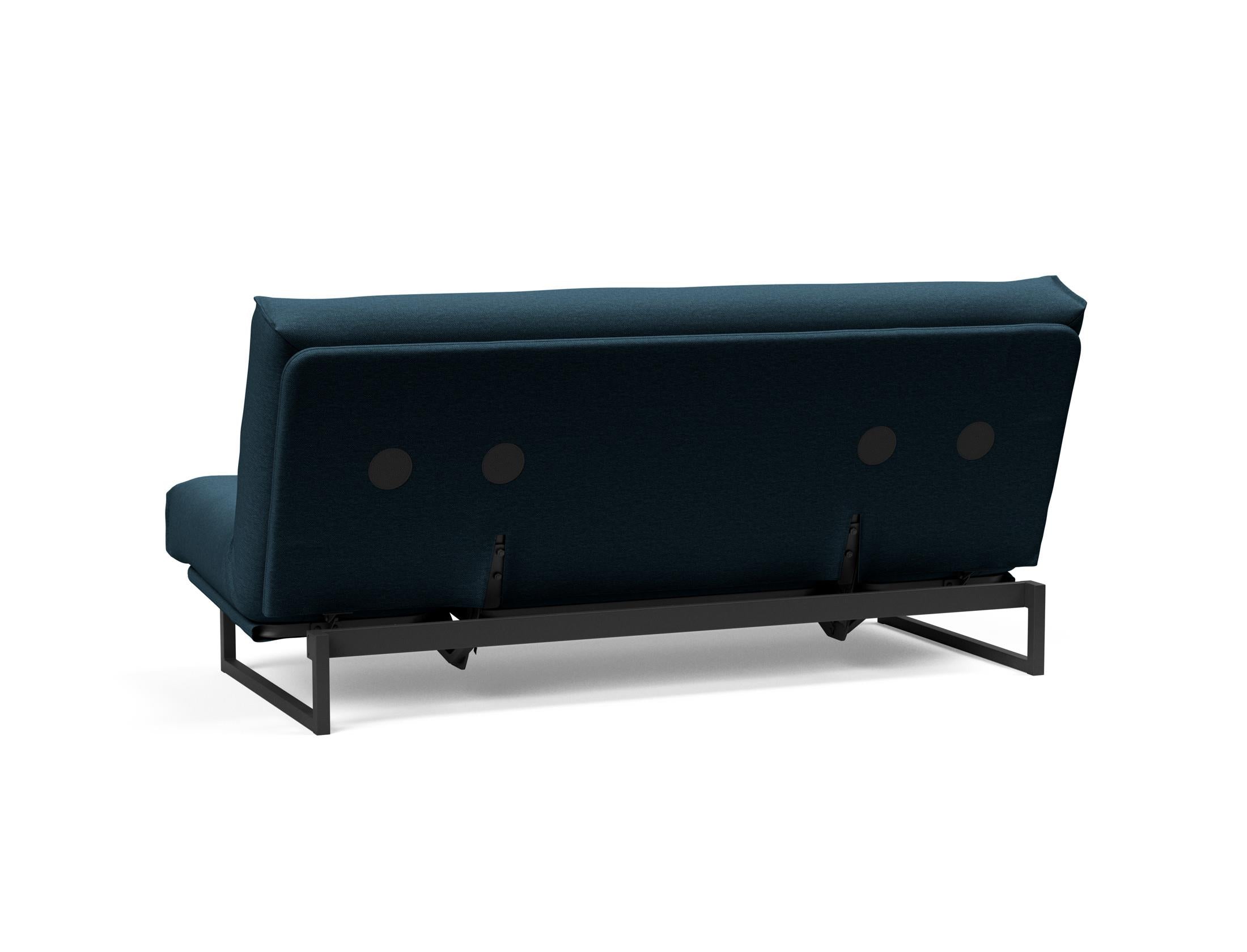 Fraction 140 Bettsofa Nordic: Elegantes Design mit Soft Spring Bezug. Perfekt für gemütliche Abende und als praktische Schlafgelegenheit.