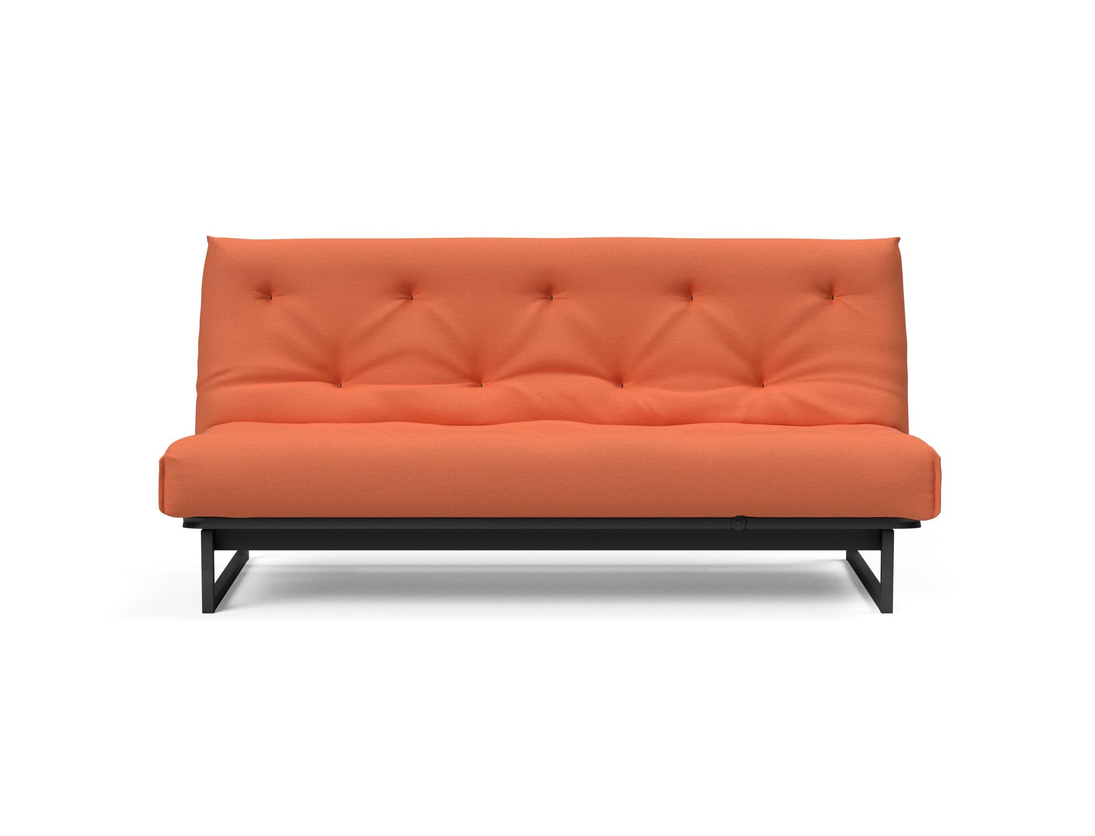 Fraction 140 Bettsofa Nordic Soft Spring: elegantes skandinavisches Design, ideal für kleine Räume, vereint Komfort und Funktionalität für erholsame Nächte.