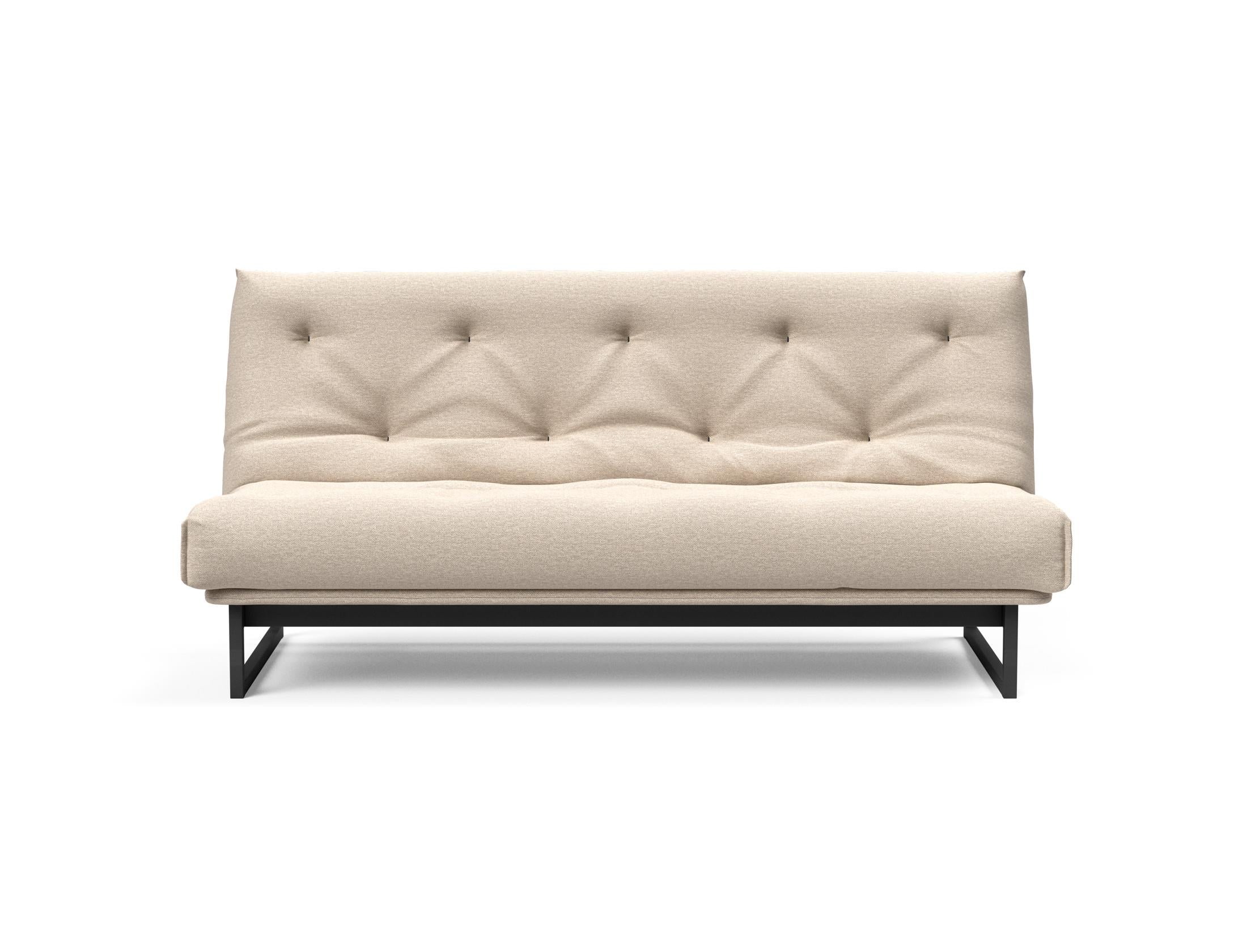Fraction 140 Bettsofa Nordic: Elegantes Design mit Soft Spring Bezug. Perfekt für gemütliche Abende und als praktische Schlafgelegenheit.