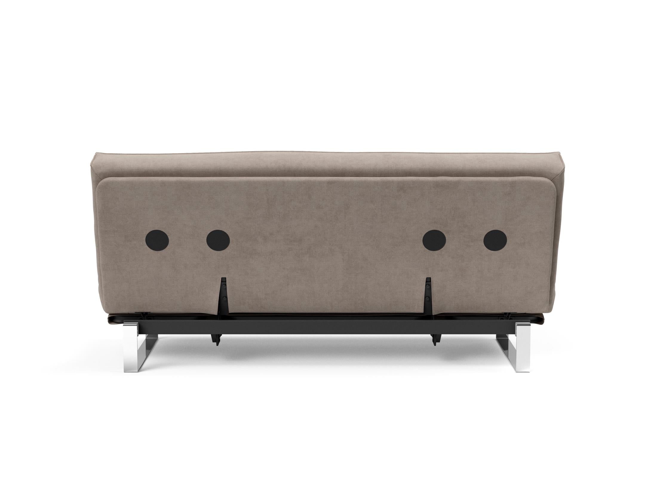 Entdecken Sie das Minimum Bettsofa 140 Sharp Plus Cover von Innovation Living – elegant, funktional und mit hochwertiger Soft Spring Polsterung für erholsame Nächte.