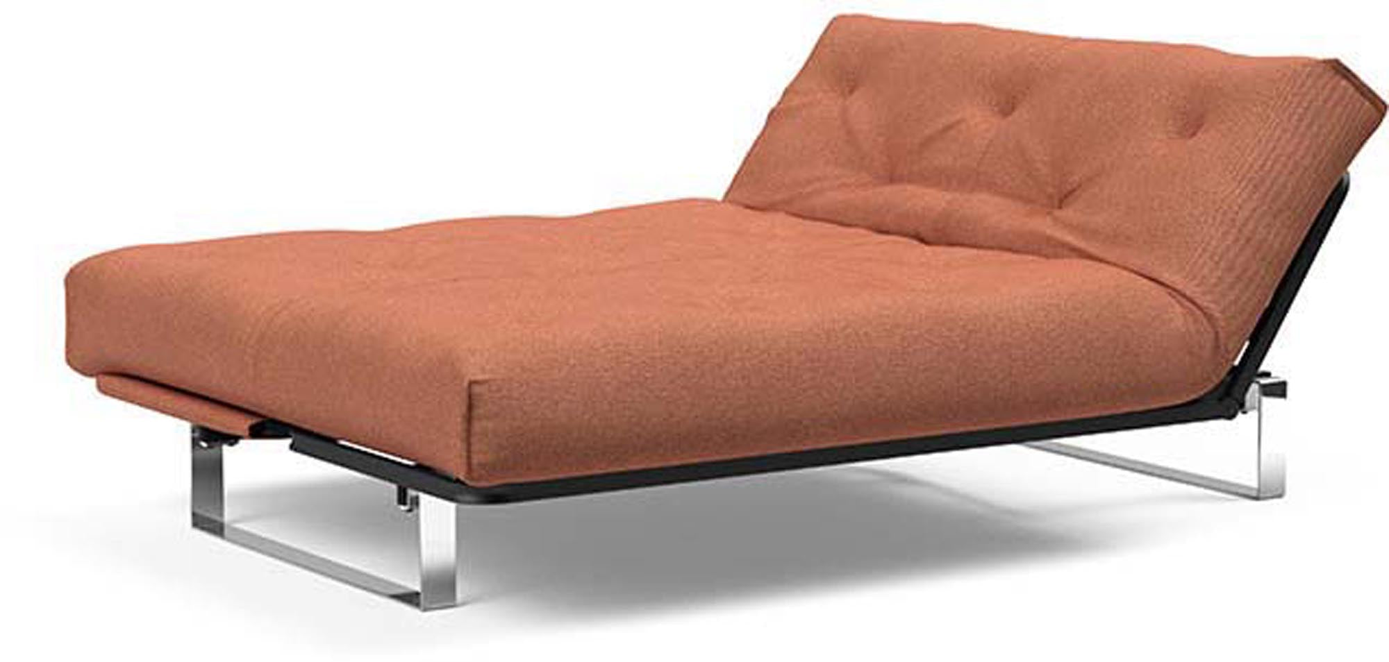 Entdecken Sie das Minimum Bettsofa 140 Nordic von Innovation Living: stilvolles skandinavisches Design, perfekt für platzsparende Lösungen und vielseitige Einsätze.